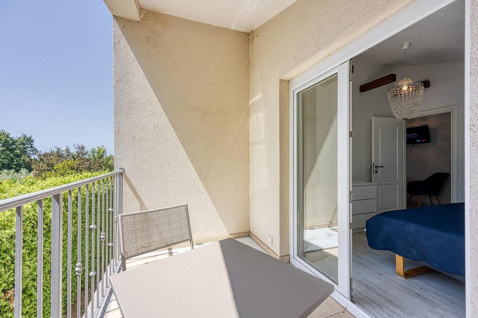 Apartments Galeb