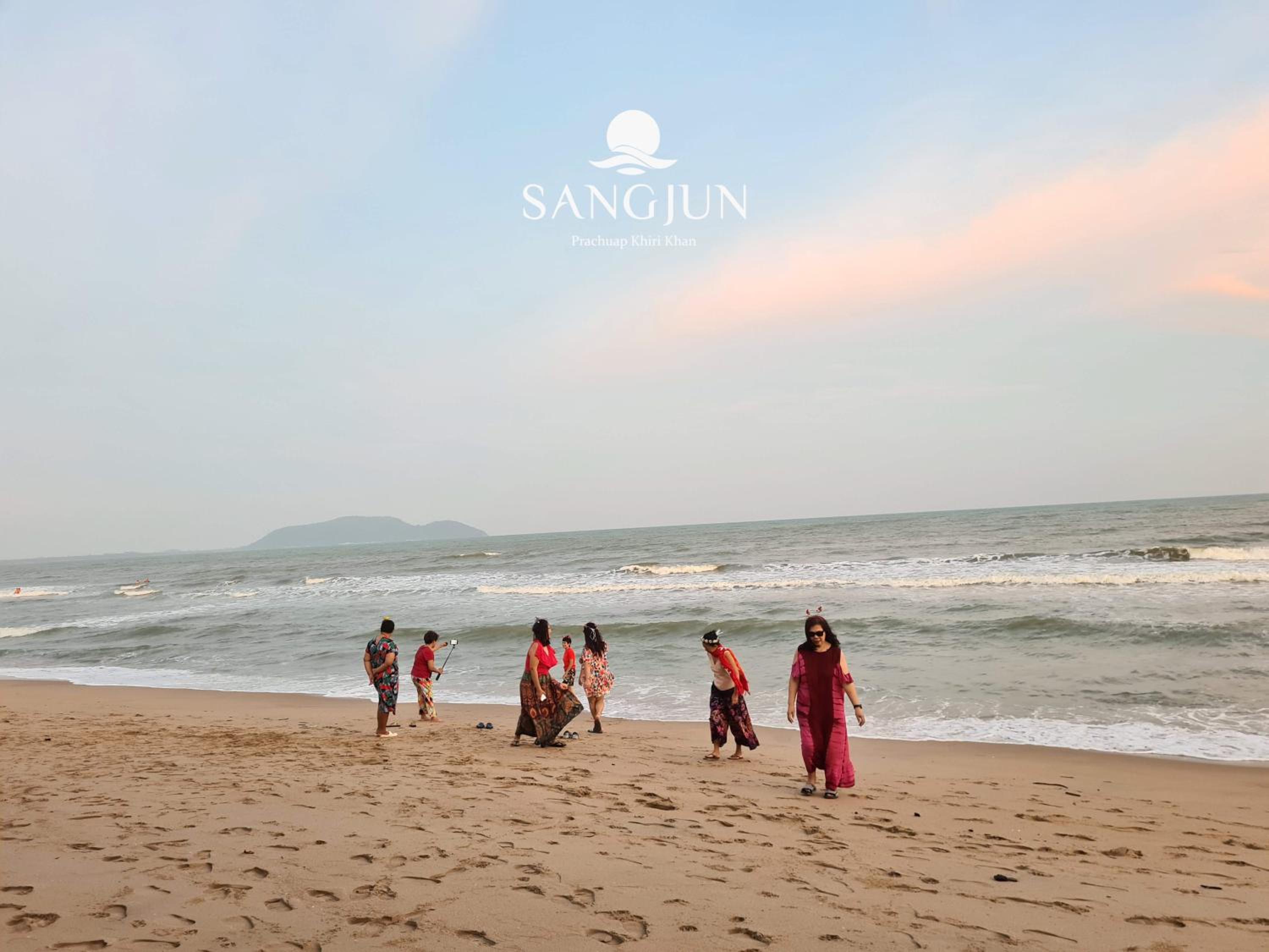 Sangjun On Beach Resort, Bang Saphan - 13