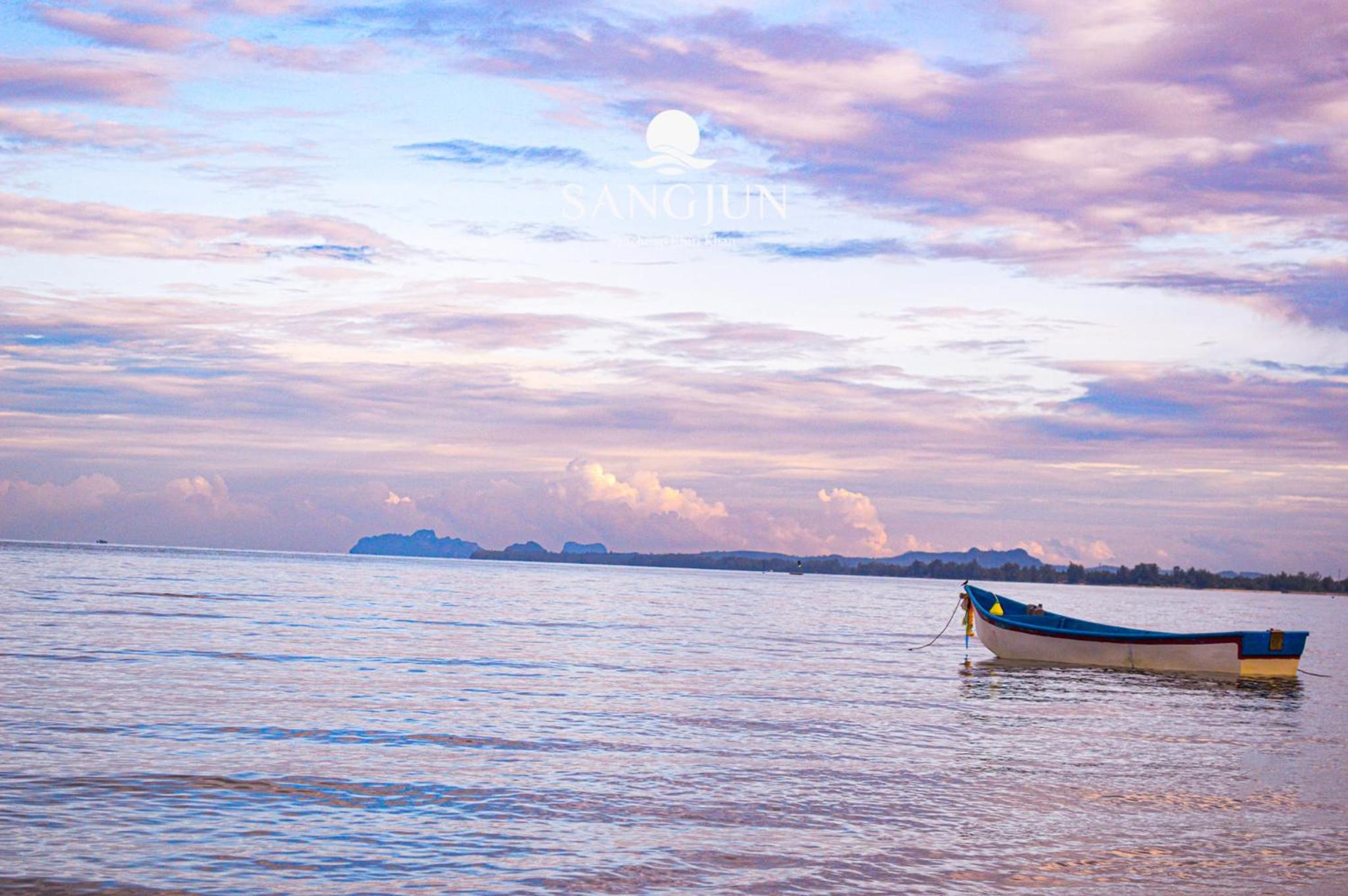 Sangjun On Beach Resort, Bang Saphan - 14