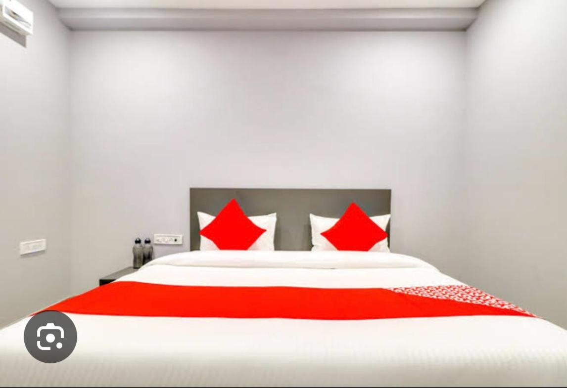 Hotel Dream Stay Near Anand Vihar view 4