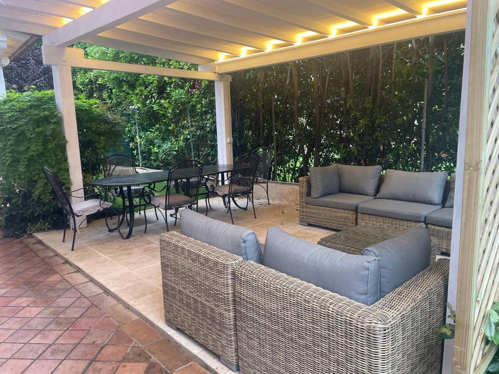 Villa La Bouganville Versilia view 3