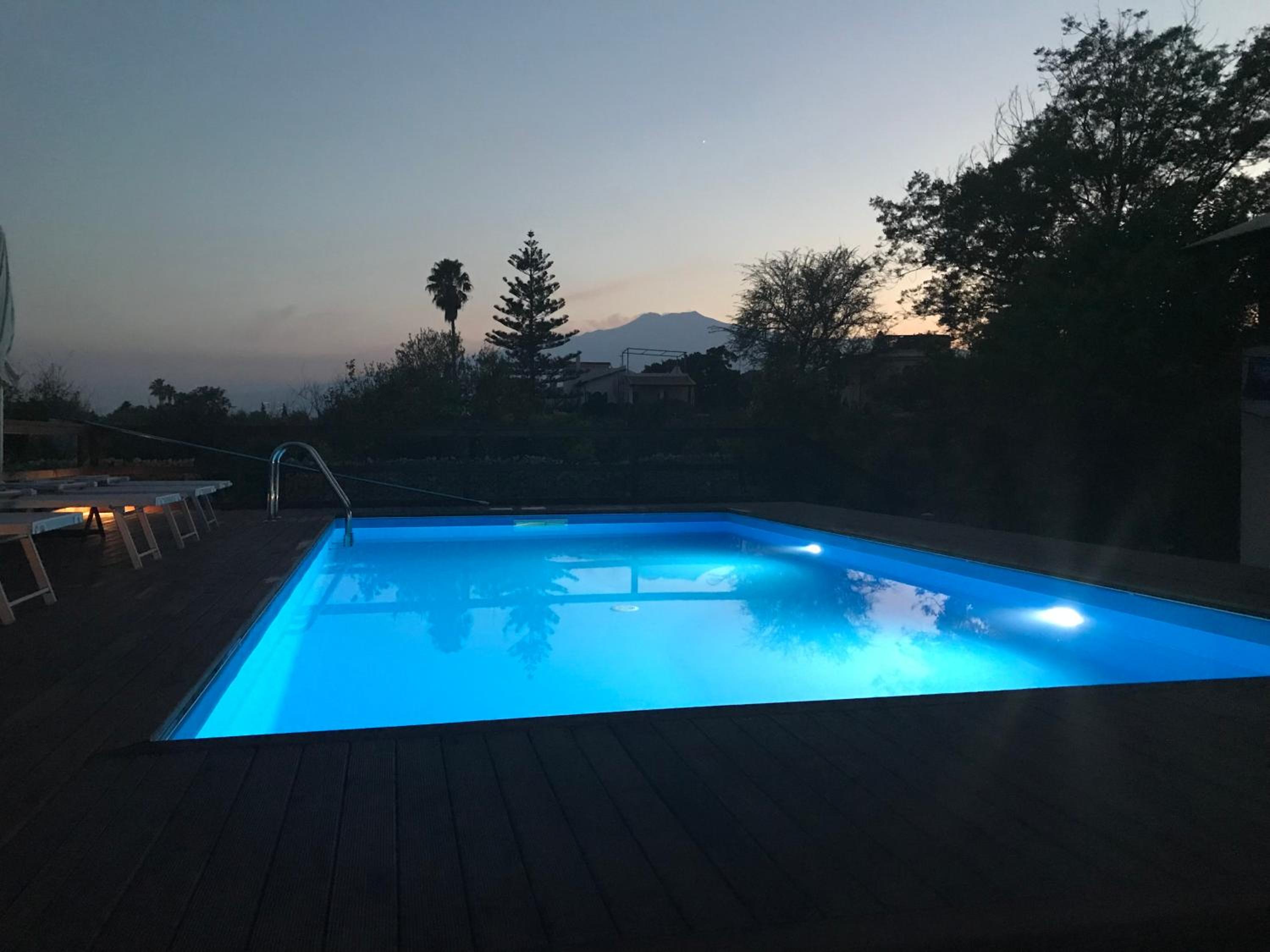 John Sea Suites