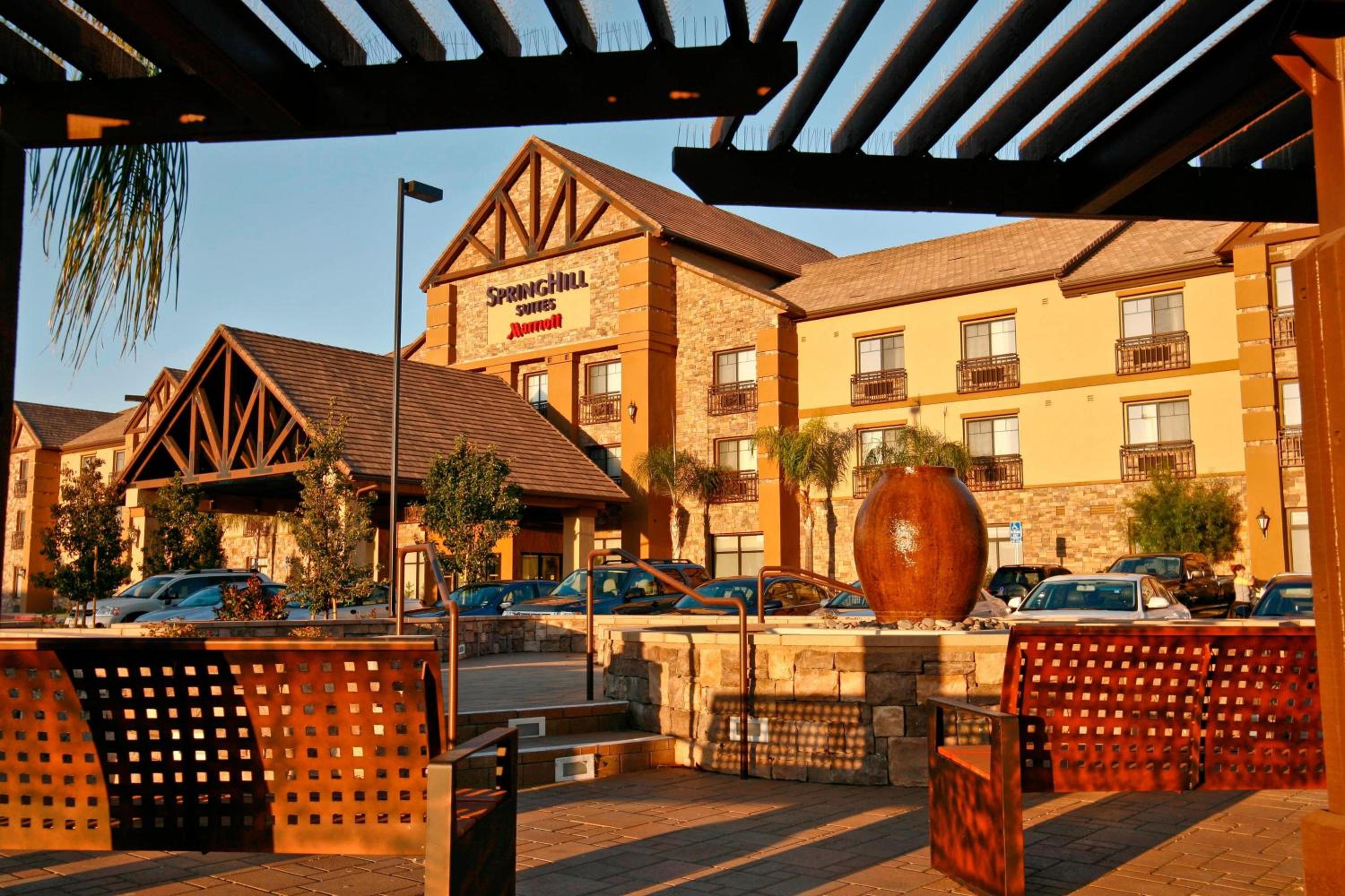 Temecula Vacations - SpringHill Suites Temecula Valley Wine Country - Property Image 27