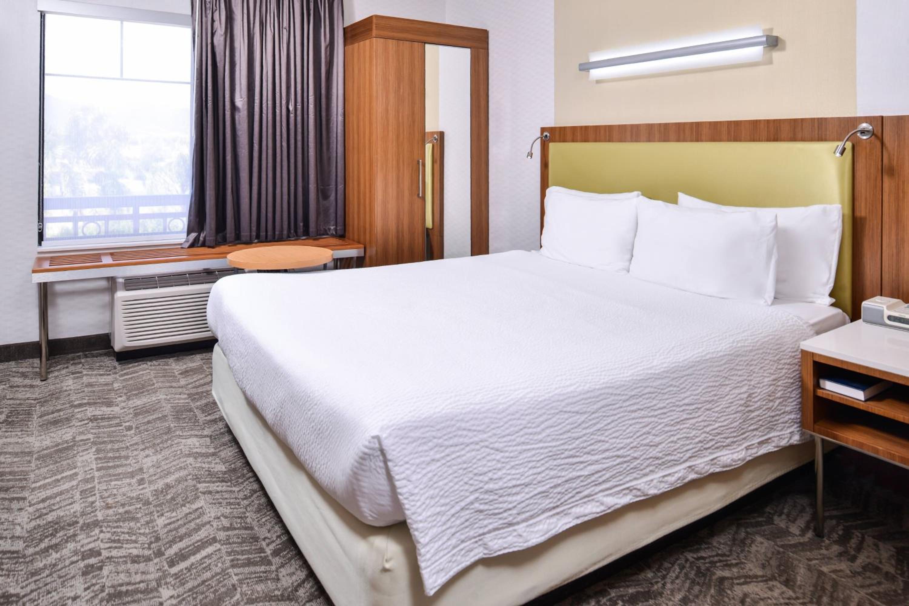 Temecula Vacations - SpringHill Suites Temecula Valley Wine Country - Property Image 38