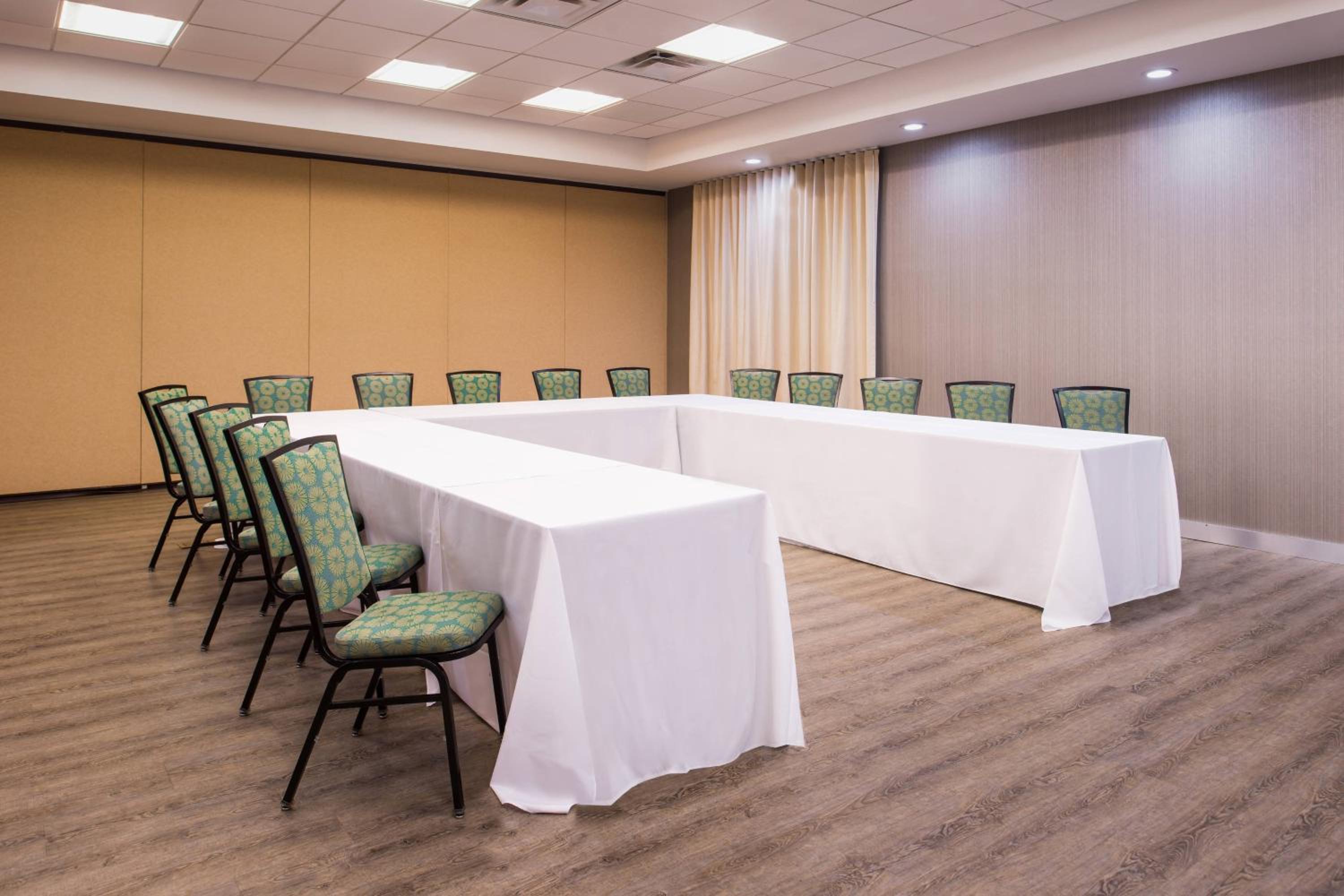 Temecula Vacations - SpringHill Suites Temecula Valley Wine Country - Property Image 21