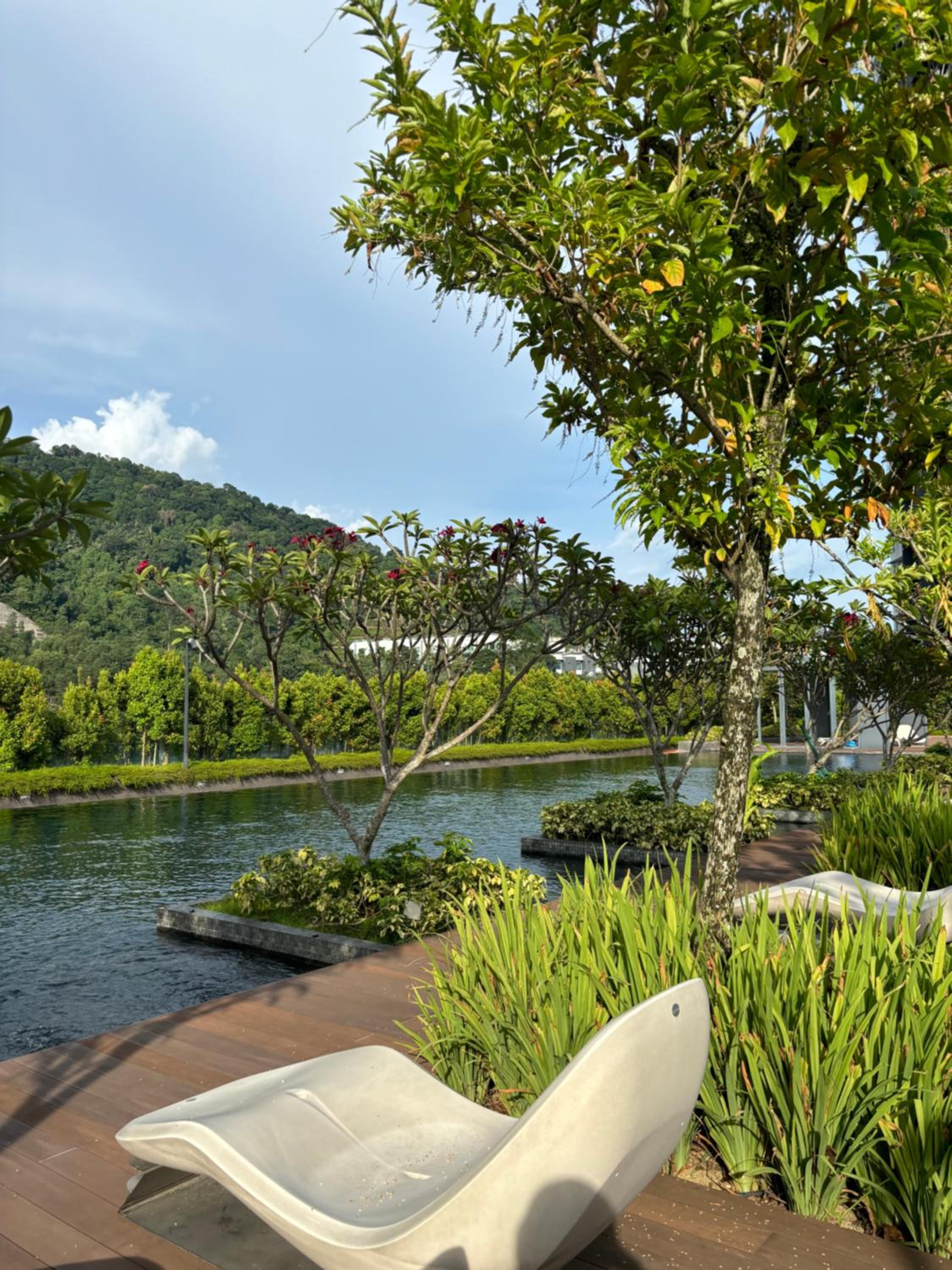 The Ridge KL East Mall - Ami Studio House - Serene Mountain View