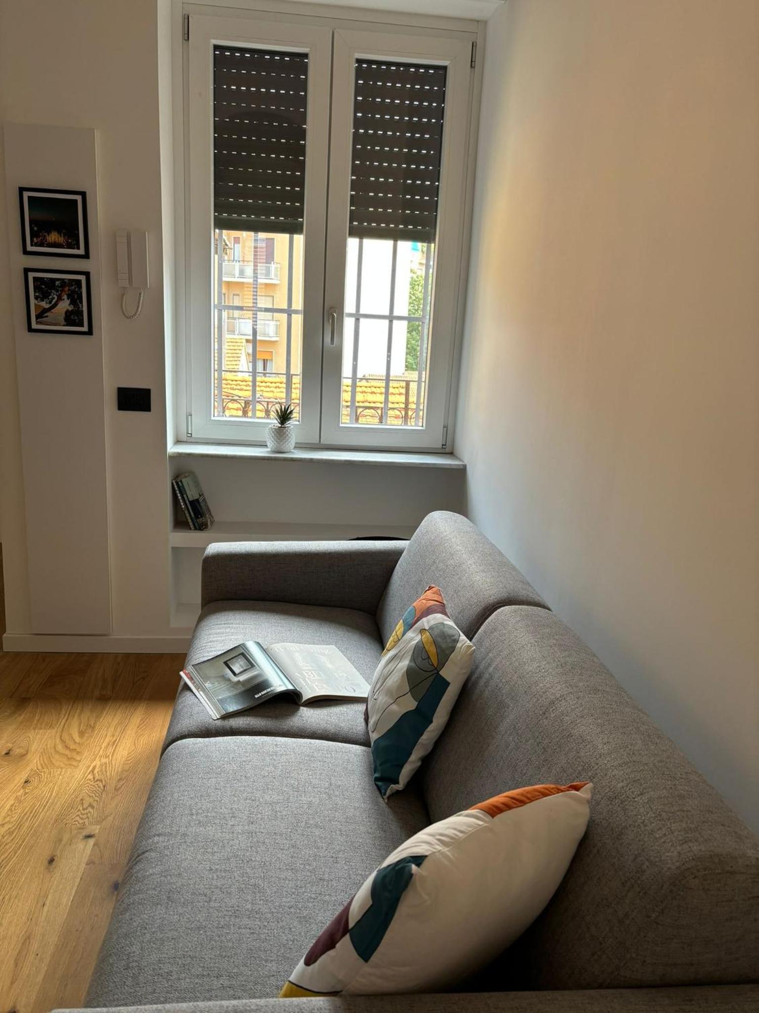 Isola-Garibaldi newly renovated 1 br by Rentopolis