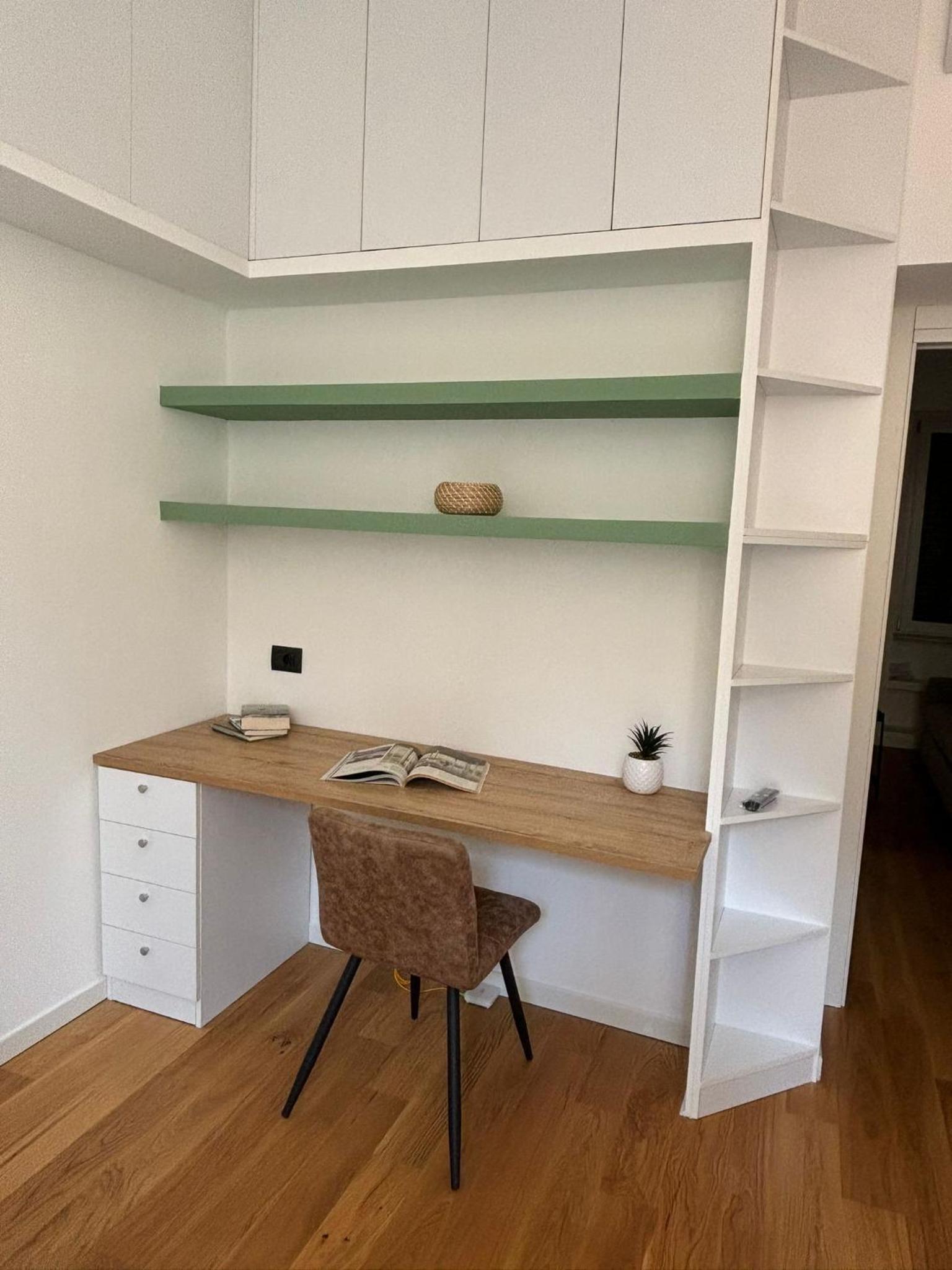 Isola-Garibaldi newly renovated 1 br by Rentopolis