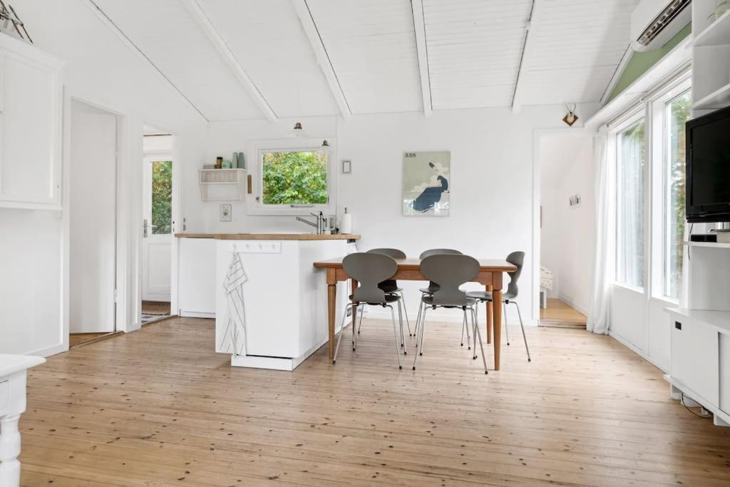 Liseleje sommerhus på naturgrund