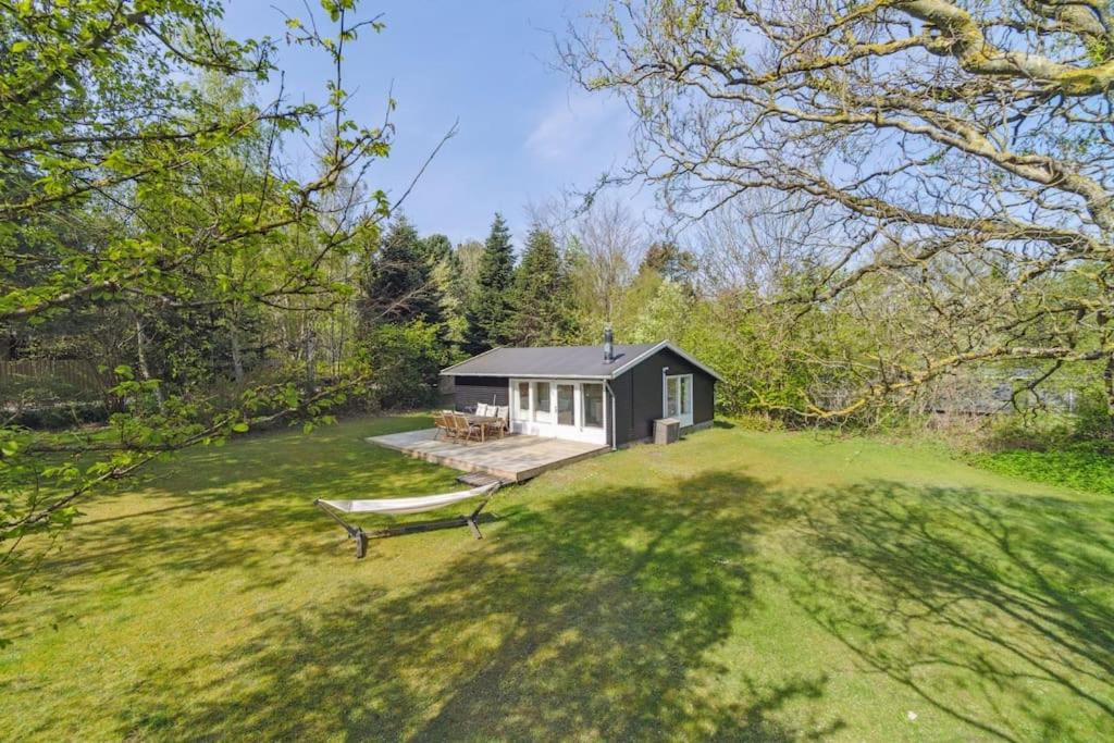 Liseleje sommerhus på naturgrund