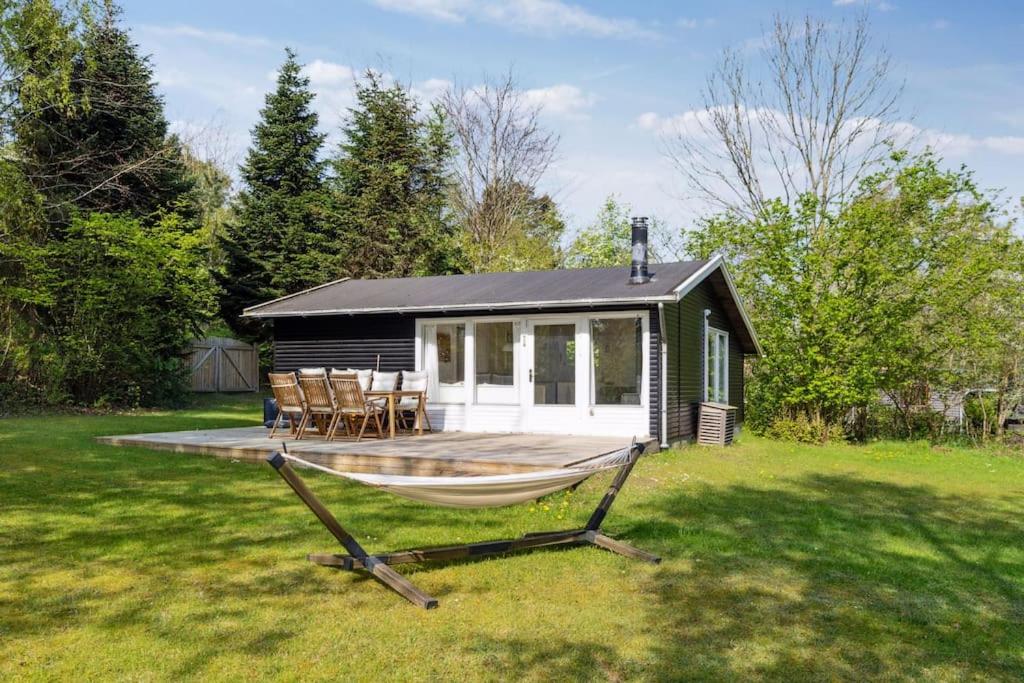 Liseleje sommerhus på naturgrund