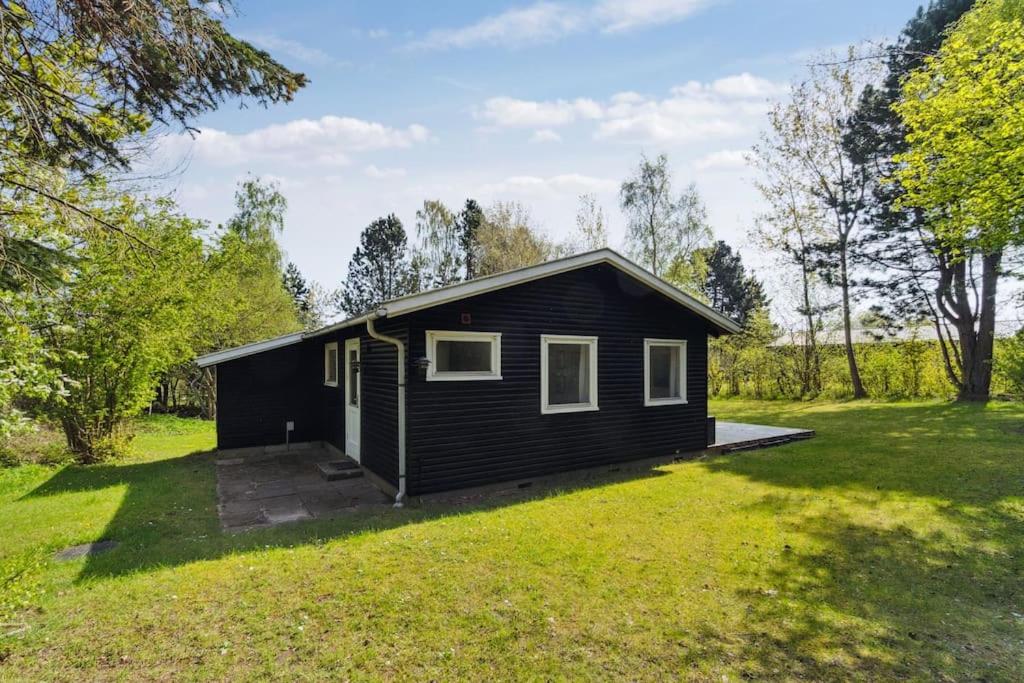 Liseleje sommerhus på naturgrund