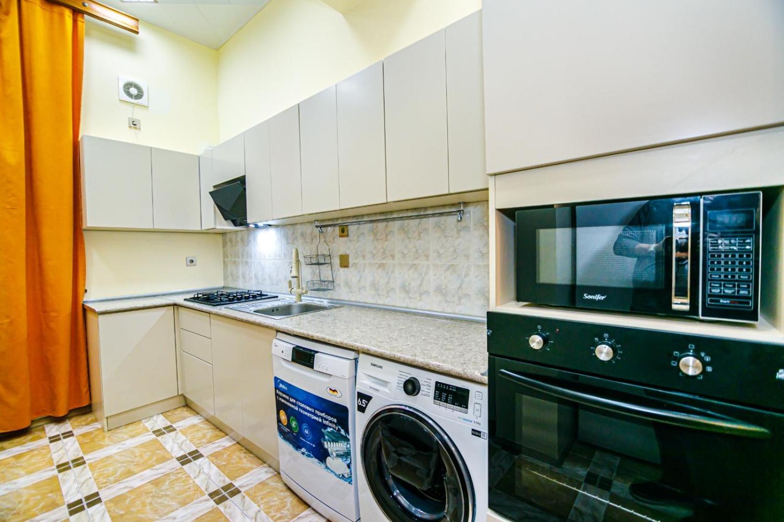 Targovu 4 Room Malakan Garden