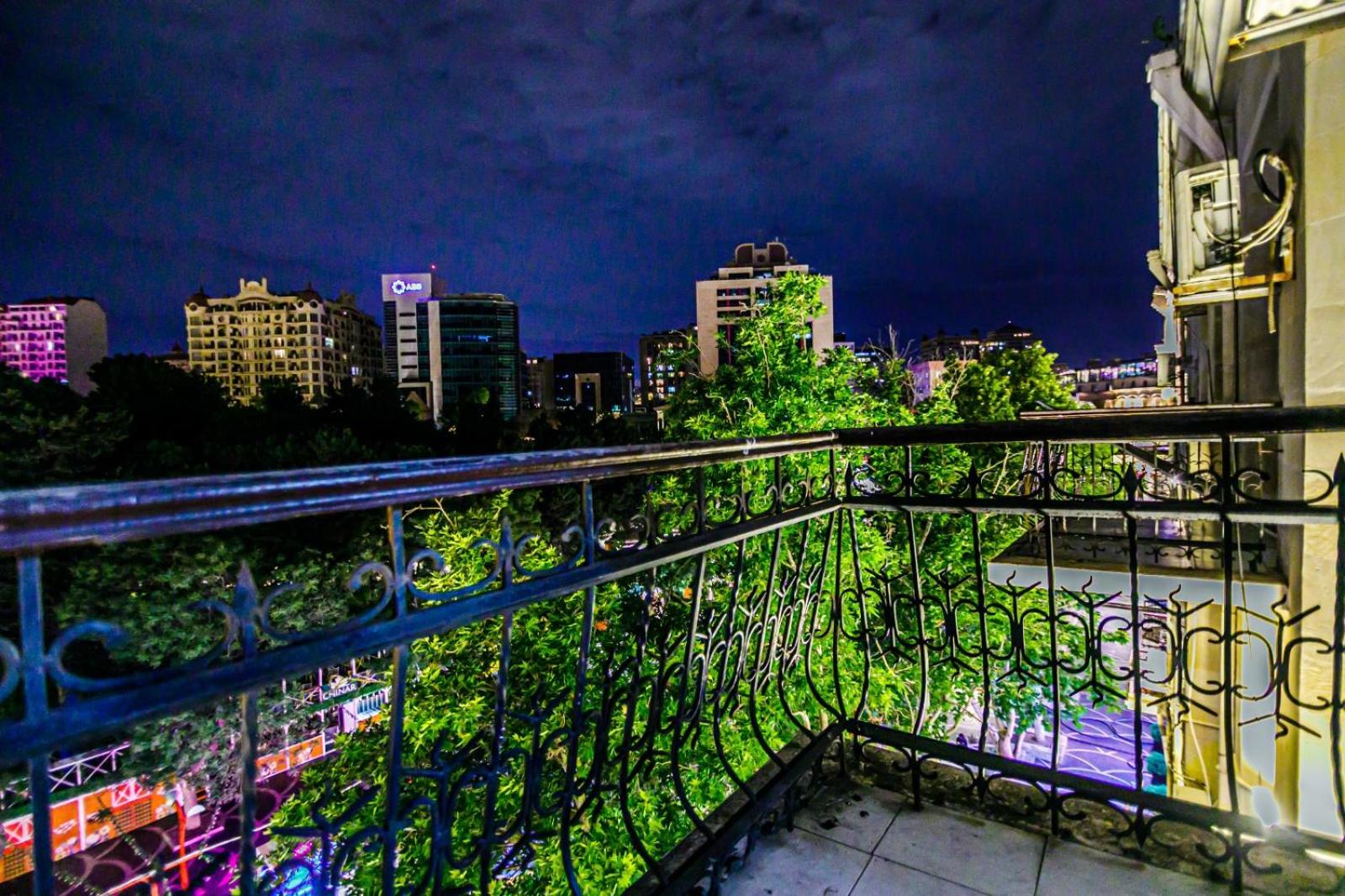 Targovu 4 Room Malakan Garden