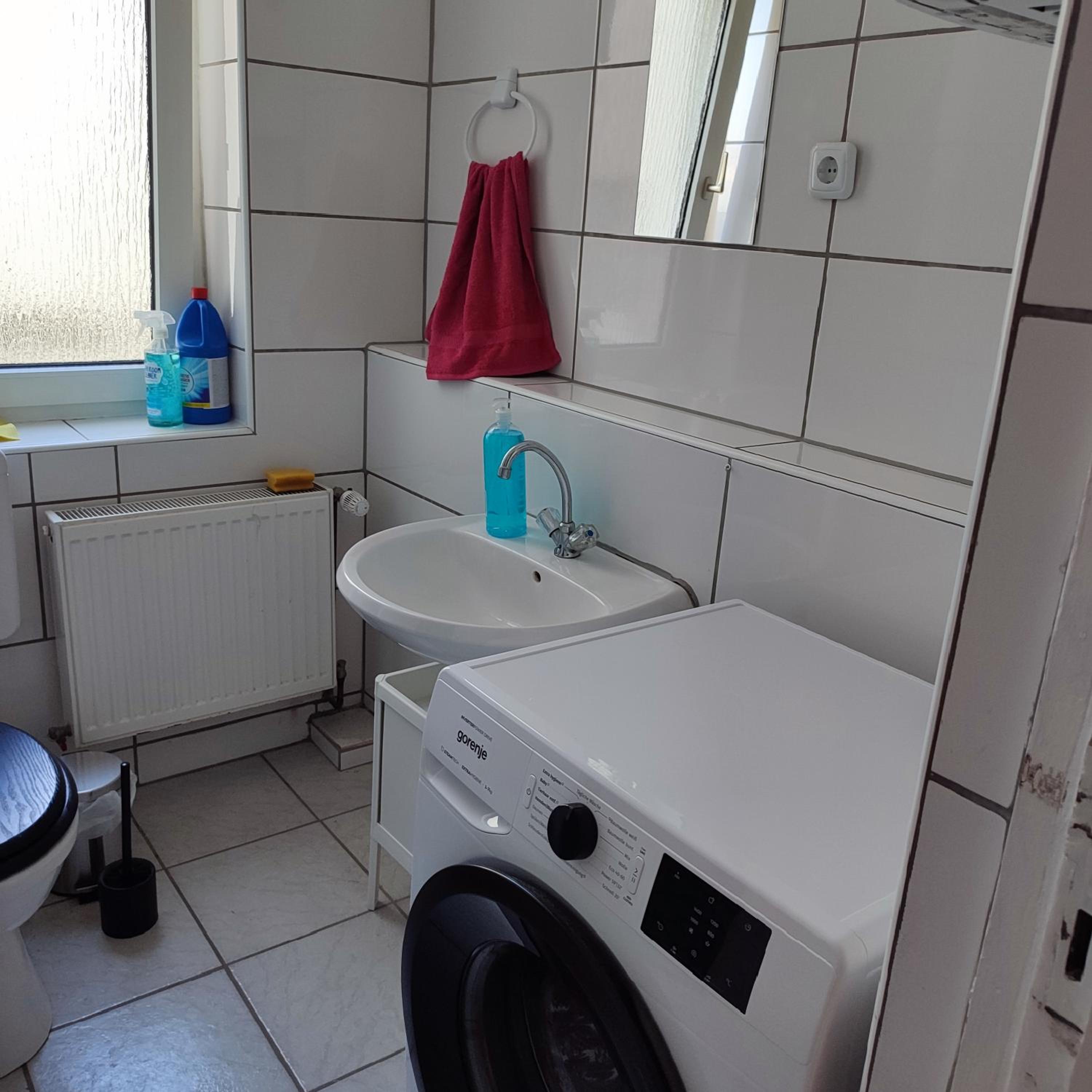 Charmante Altbauwohnung im Herzen der Stadt Solingen 4 Personen