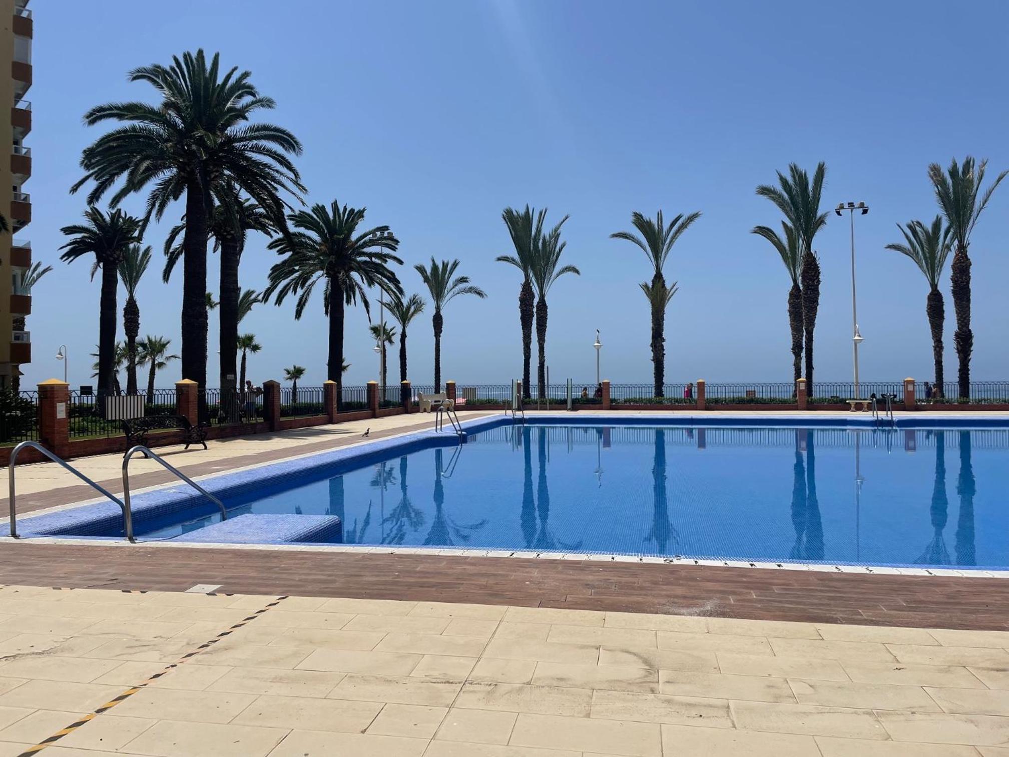 Estudio Algarrobo Costa en Centro Internacional
