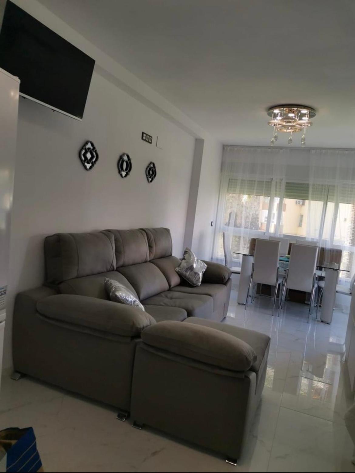 Estudio Algarrobo Costa en Centro Internacional