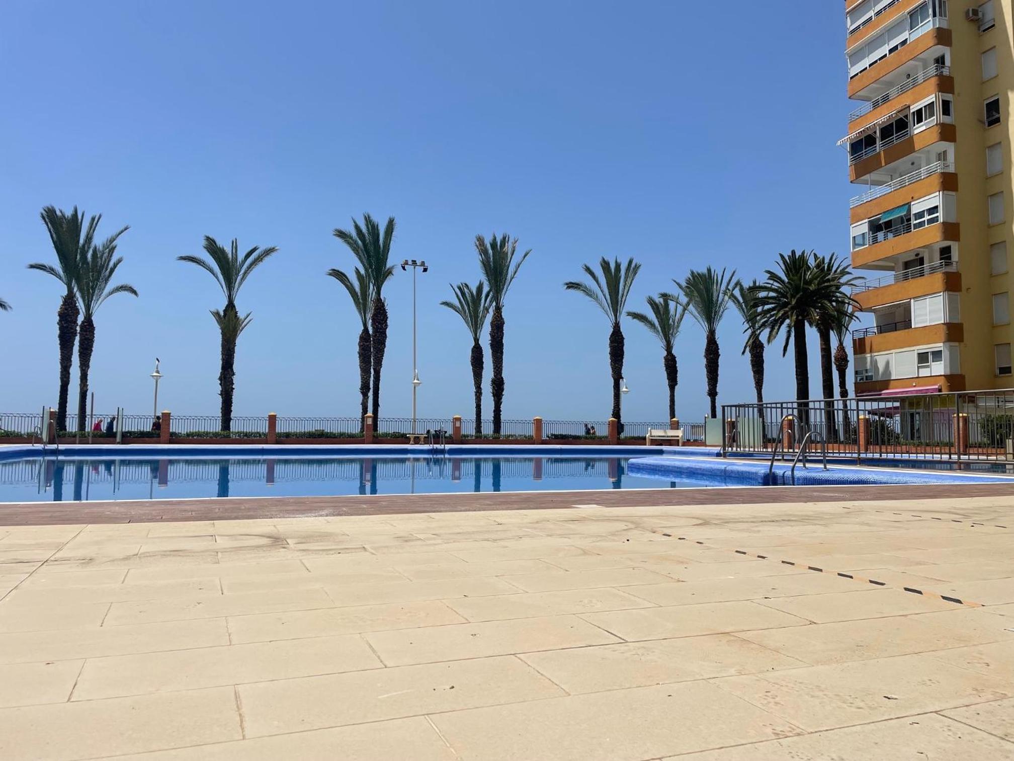 Estudio Algarrobo Costa en Centro Internacional