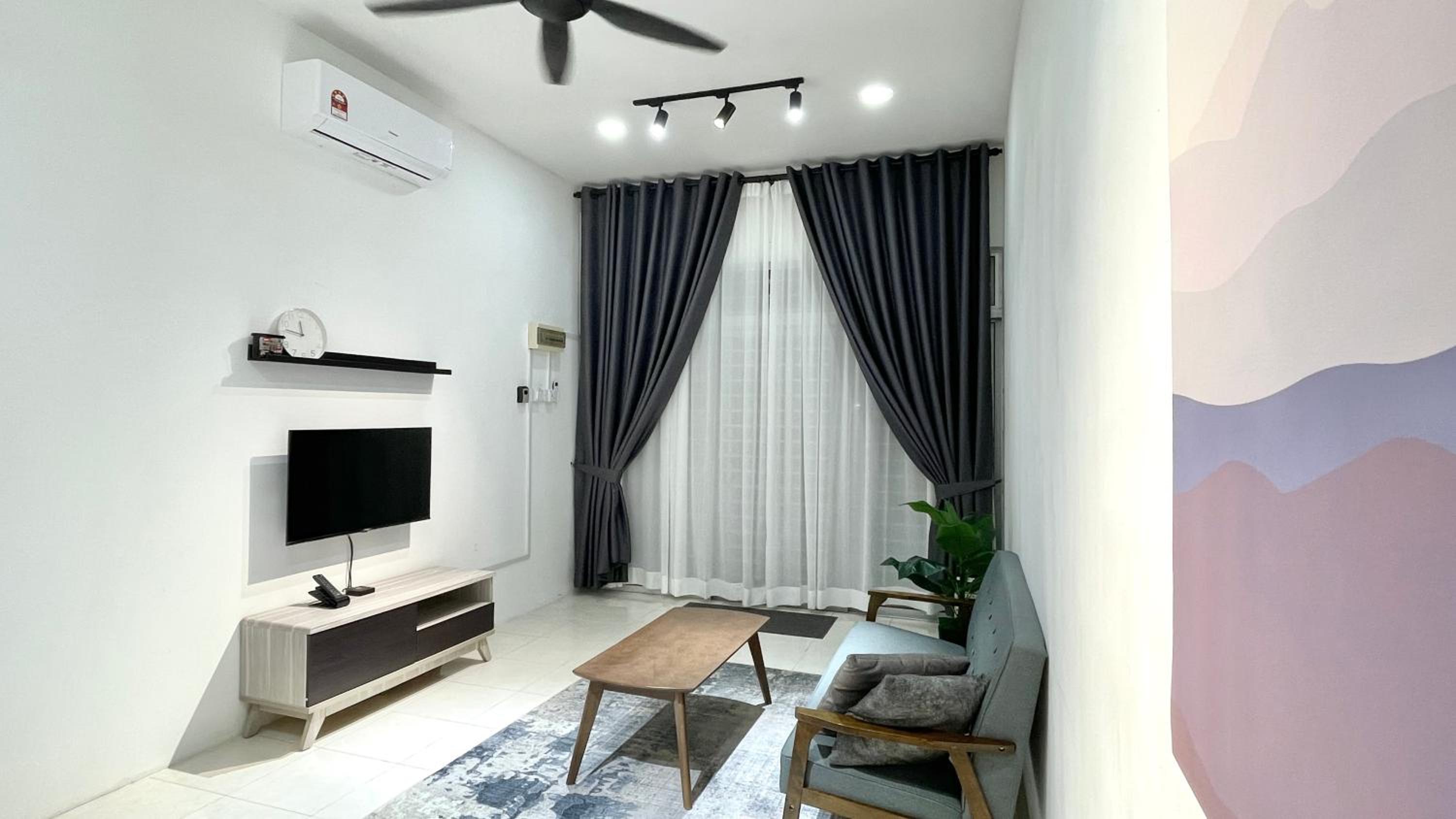 Cozy Homestay with Netflix 5min to Keluang Beach photo 2