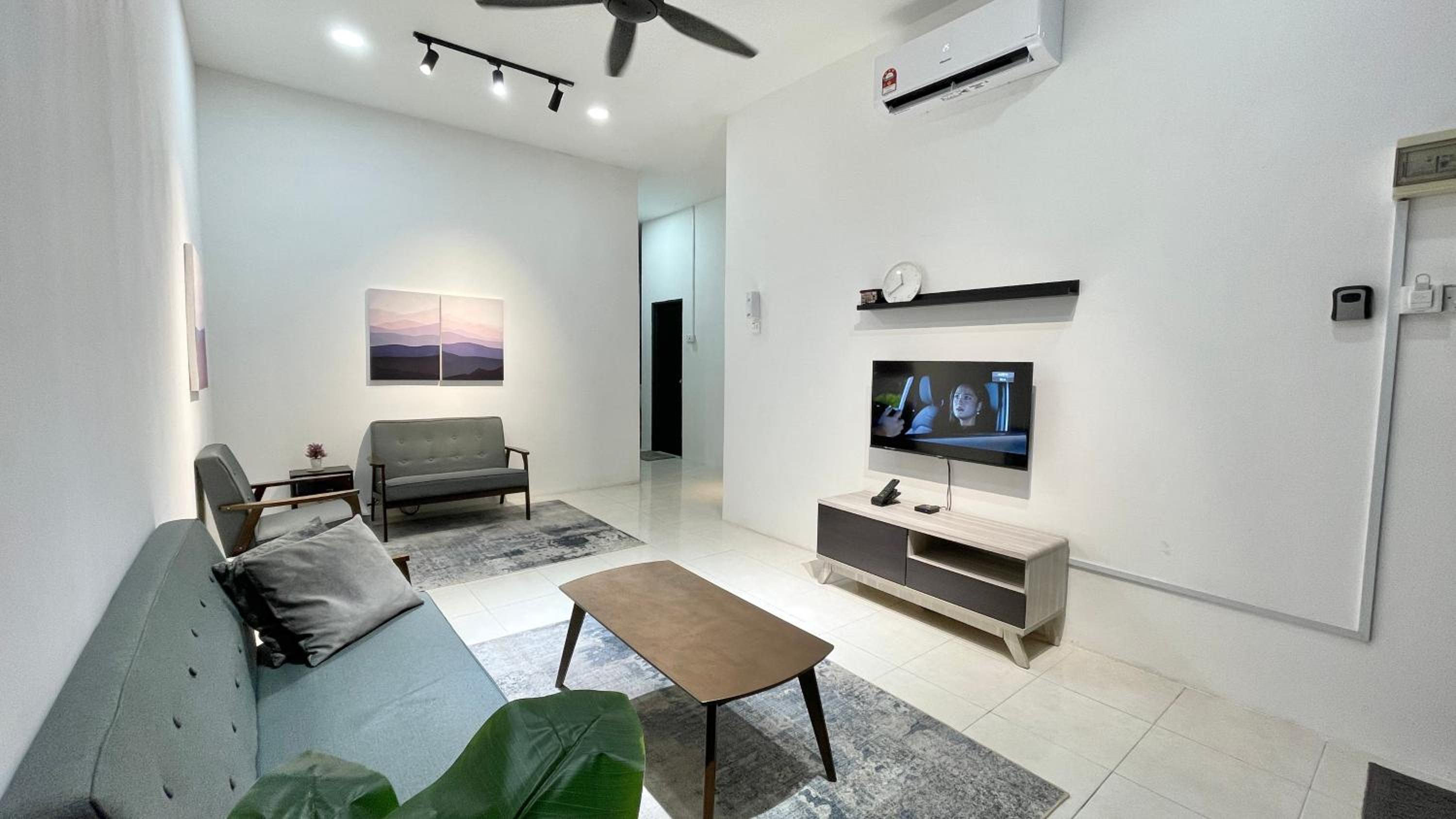 Cozy Homestay with Netflix 5min to Keluang Beach photo 3