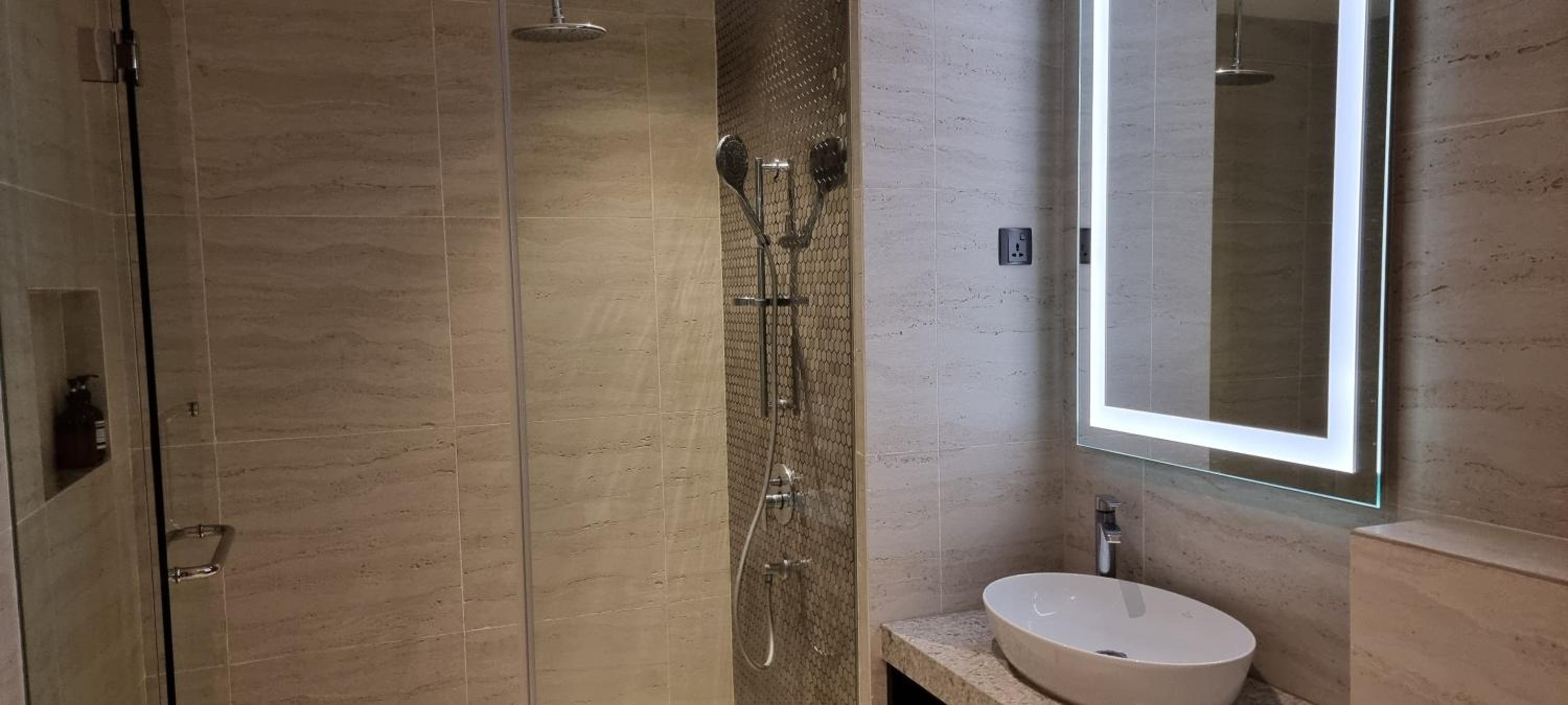 Star Superior KLCC Suite 4-5pax by LavishHome