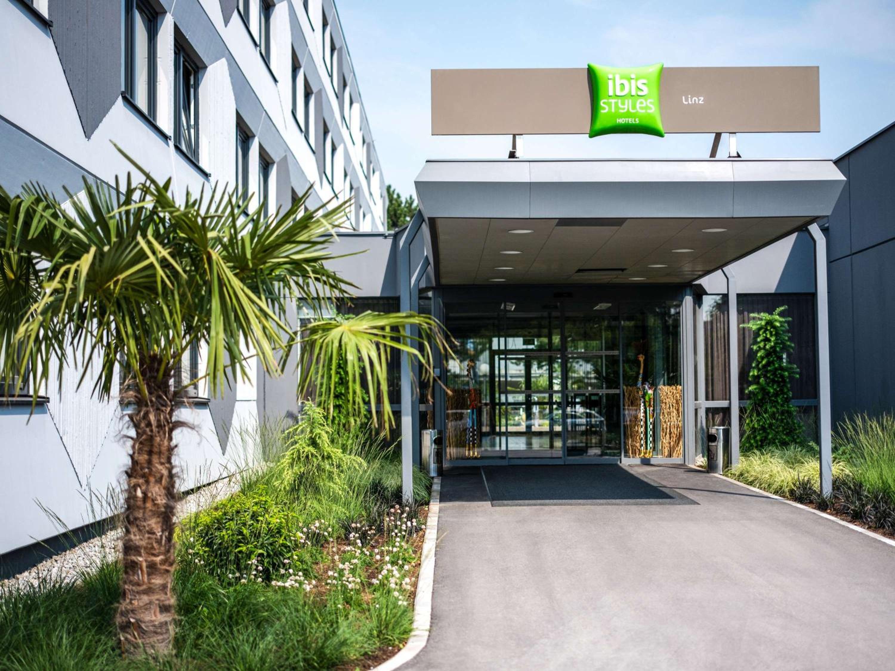 Linz Vacations - Ibis Styles Linz - Property Image 1