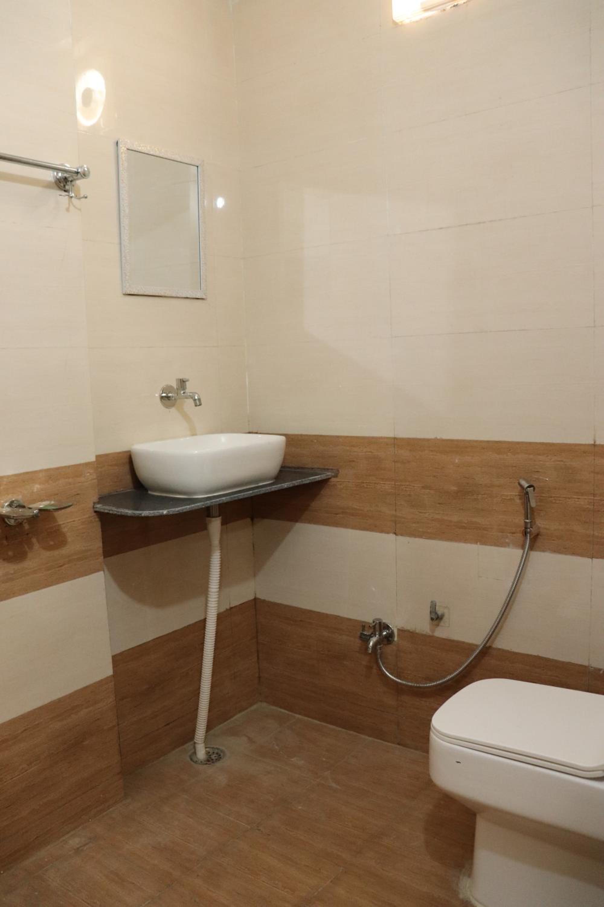 Dhanlaxmi Raj Hotel and Restaurant view 2