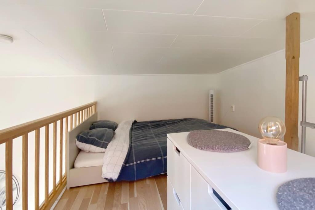Modern guest house, in the middle of Öckerö view 3