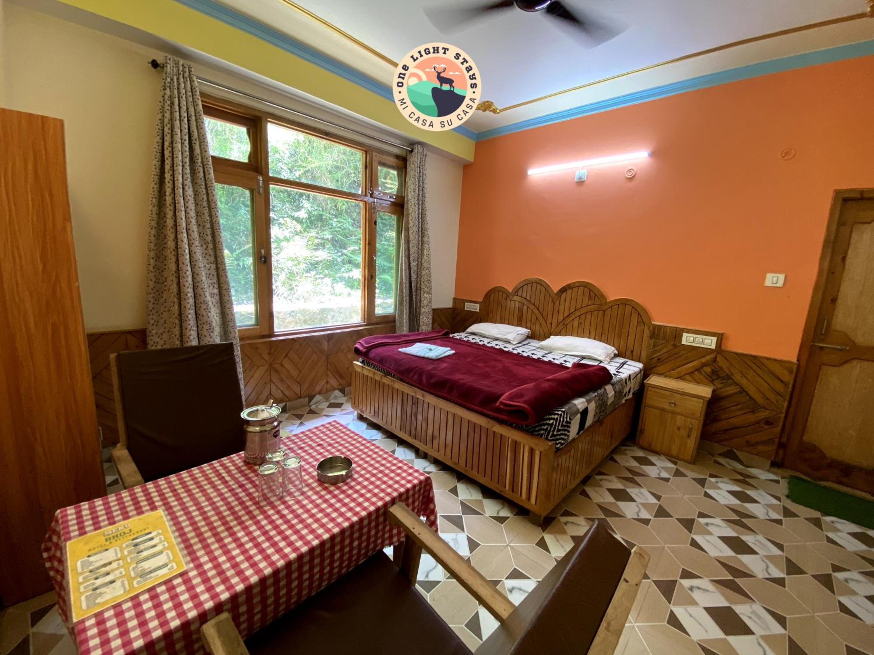 Photo 6