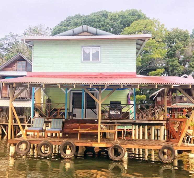 Oceanfront, Quiete and Convenient Location