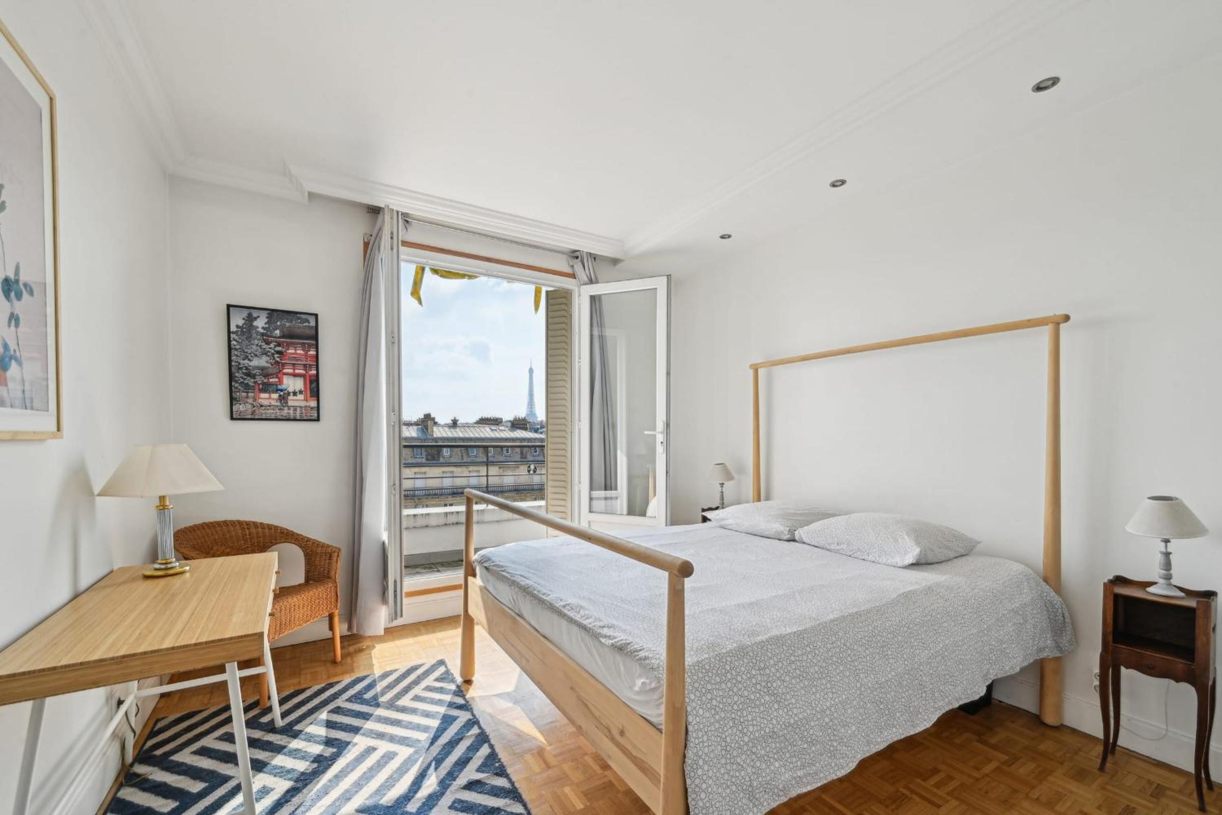 Muette - Flandrin 2bdr by B'Your Home