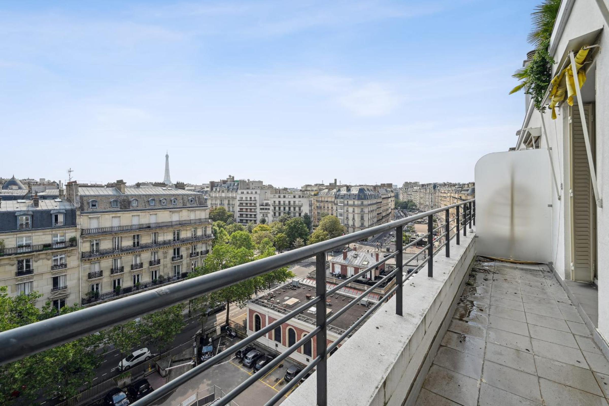 Muette - Flandrin 2bdr by B'Your Home