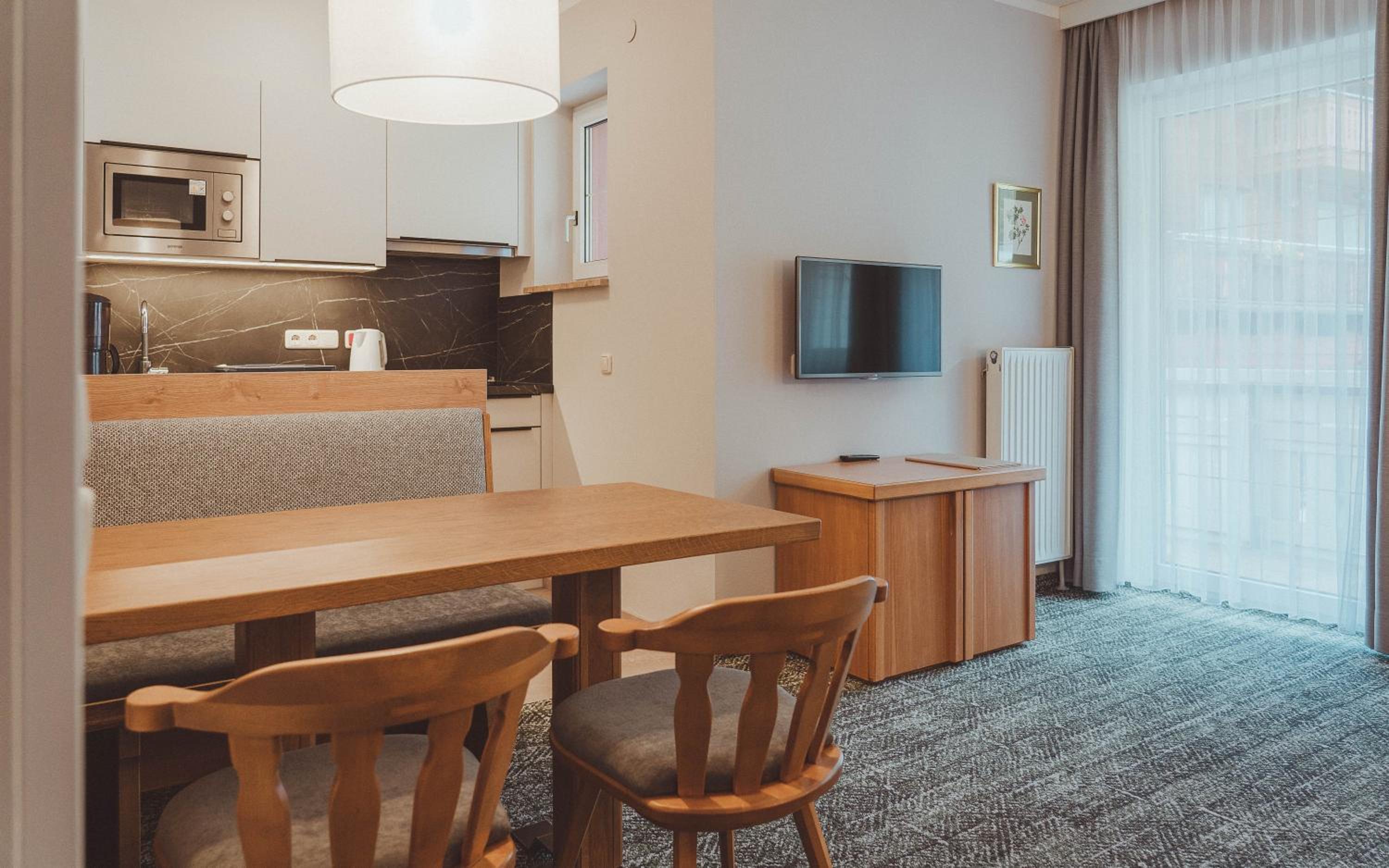 Appartement Hotel Panorama-im Bademantel direkt in die Alpentherme