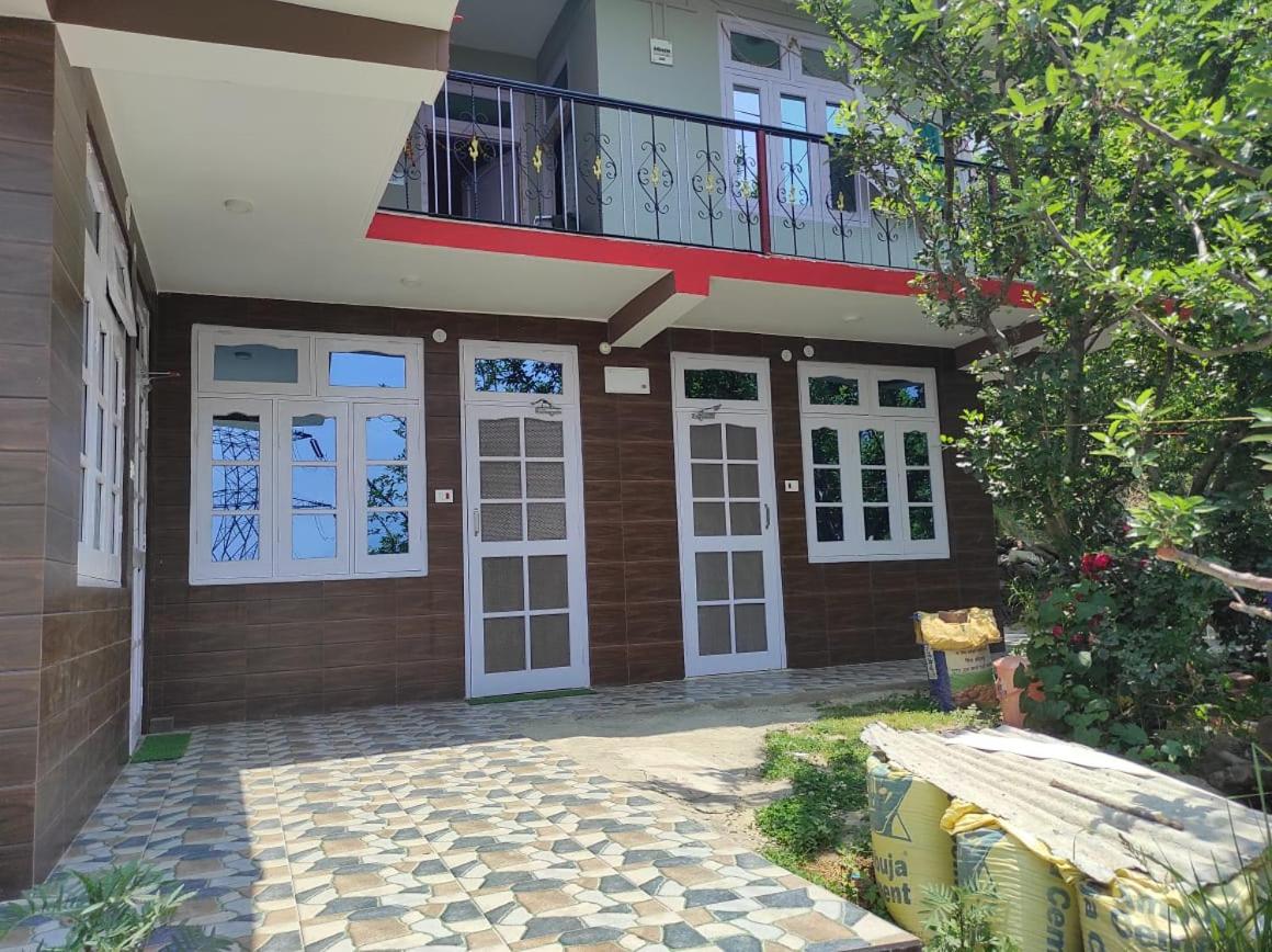 Hare Krishan Homestay kaley Halti Gharat Sarahan Road view 3