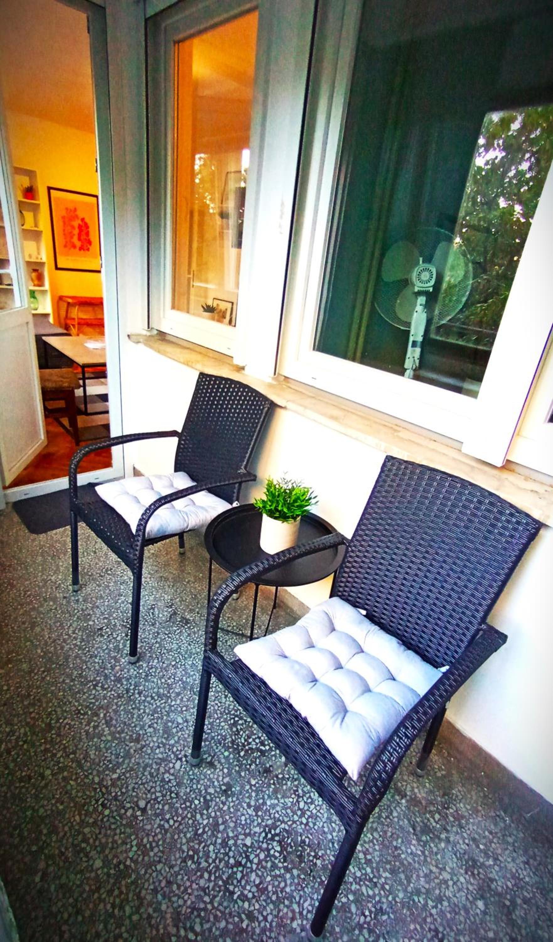 ParkWest Luxury 3BR Apartment near Belgrade Arena New Belgrade Terrace 8 Guests view 4