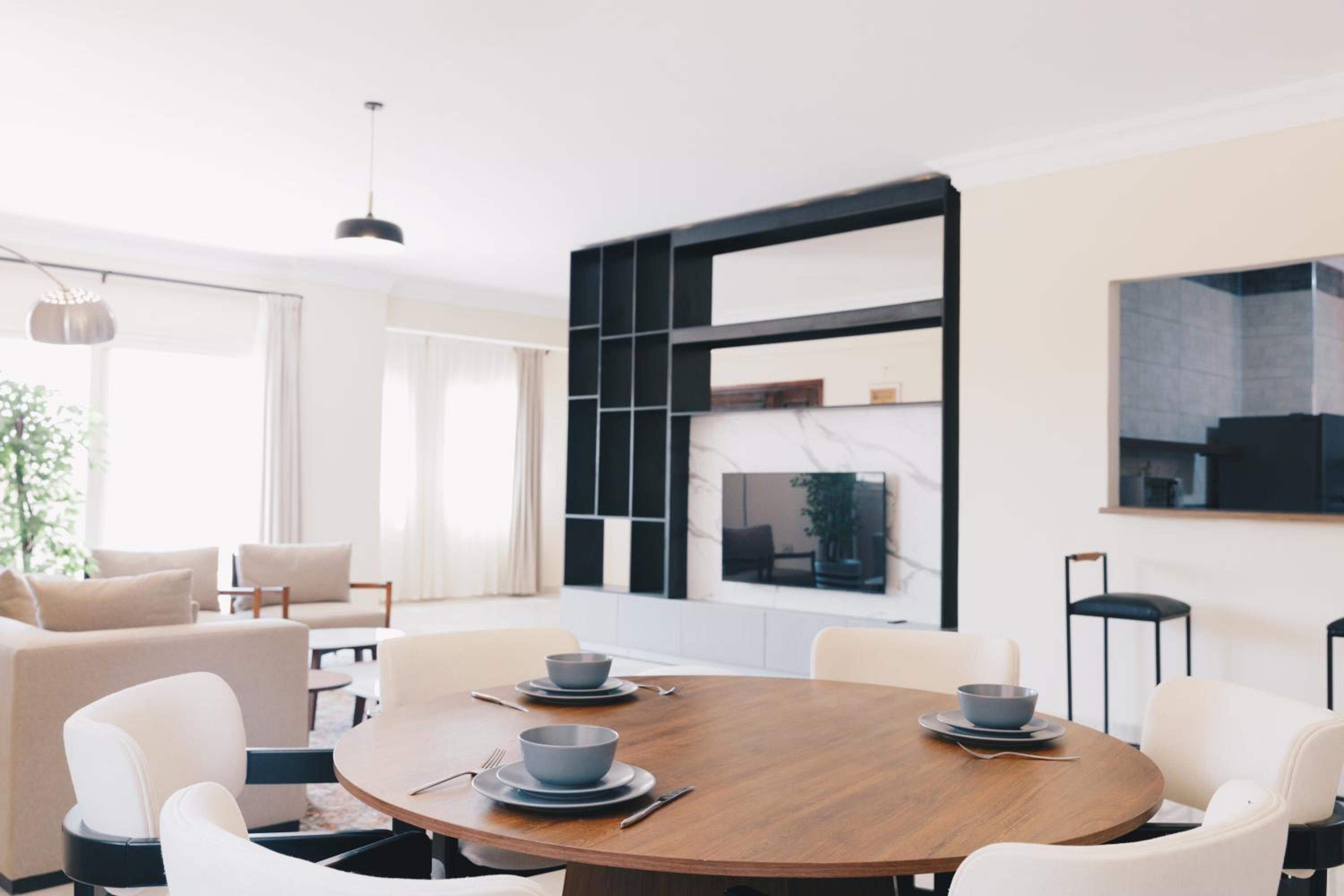 VIDA by Elegant Hospitality - near malls