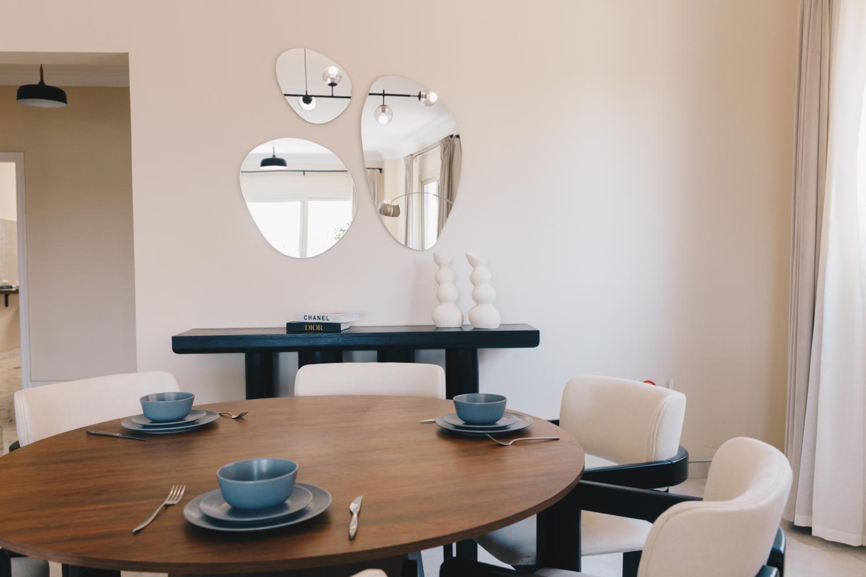 VIDA by Elegant Hospitality - near malls