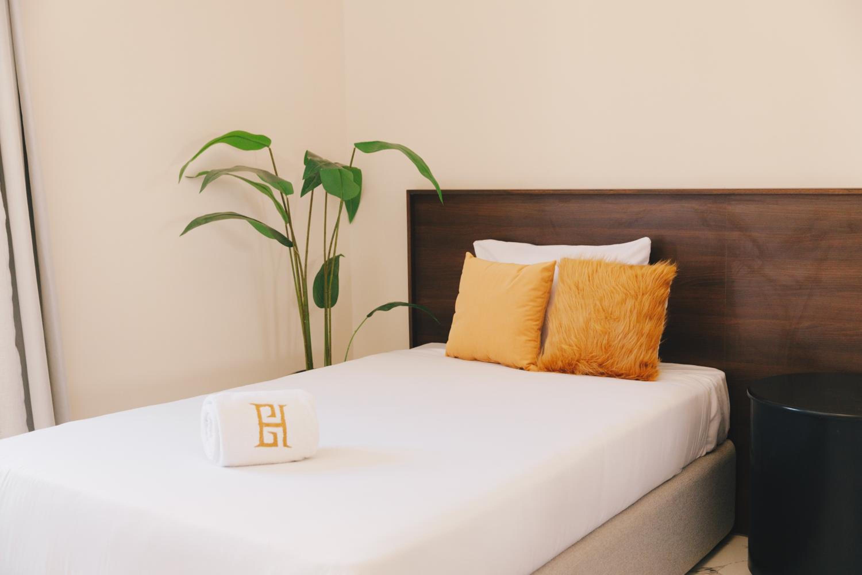 VIDA by Elegant Hospitality - near malls
