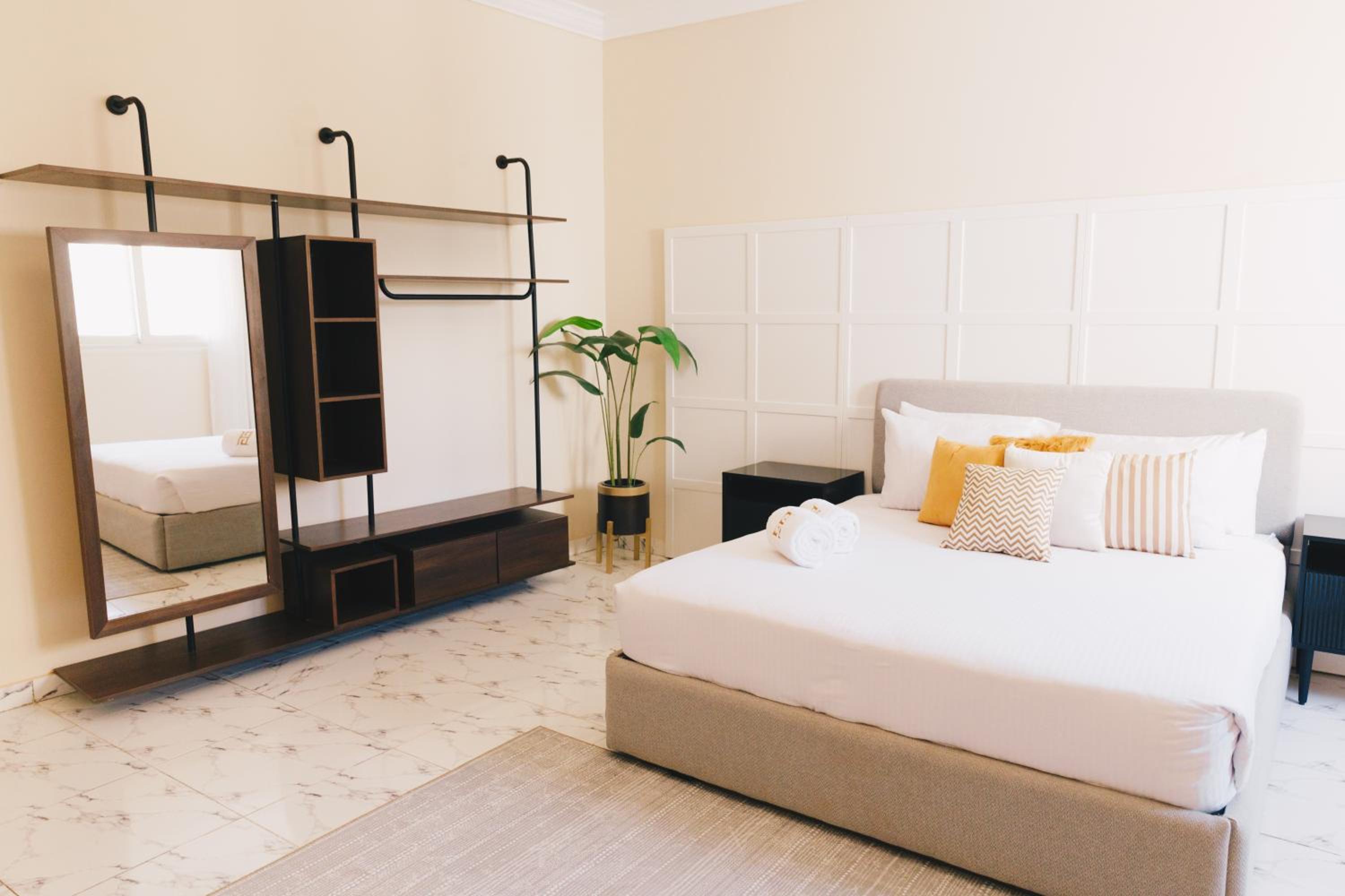 VIDA by Elegant Hospitality - near malls