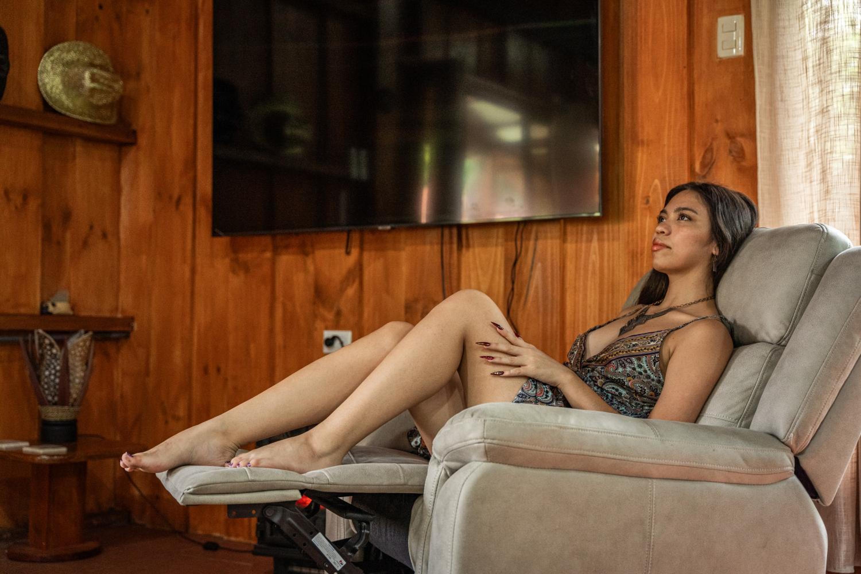 Cabin in Paradise with jacuzzi, free Wifi, and Relaxing sound of the river, Bungalows Tulipanes