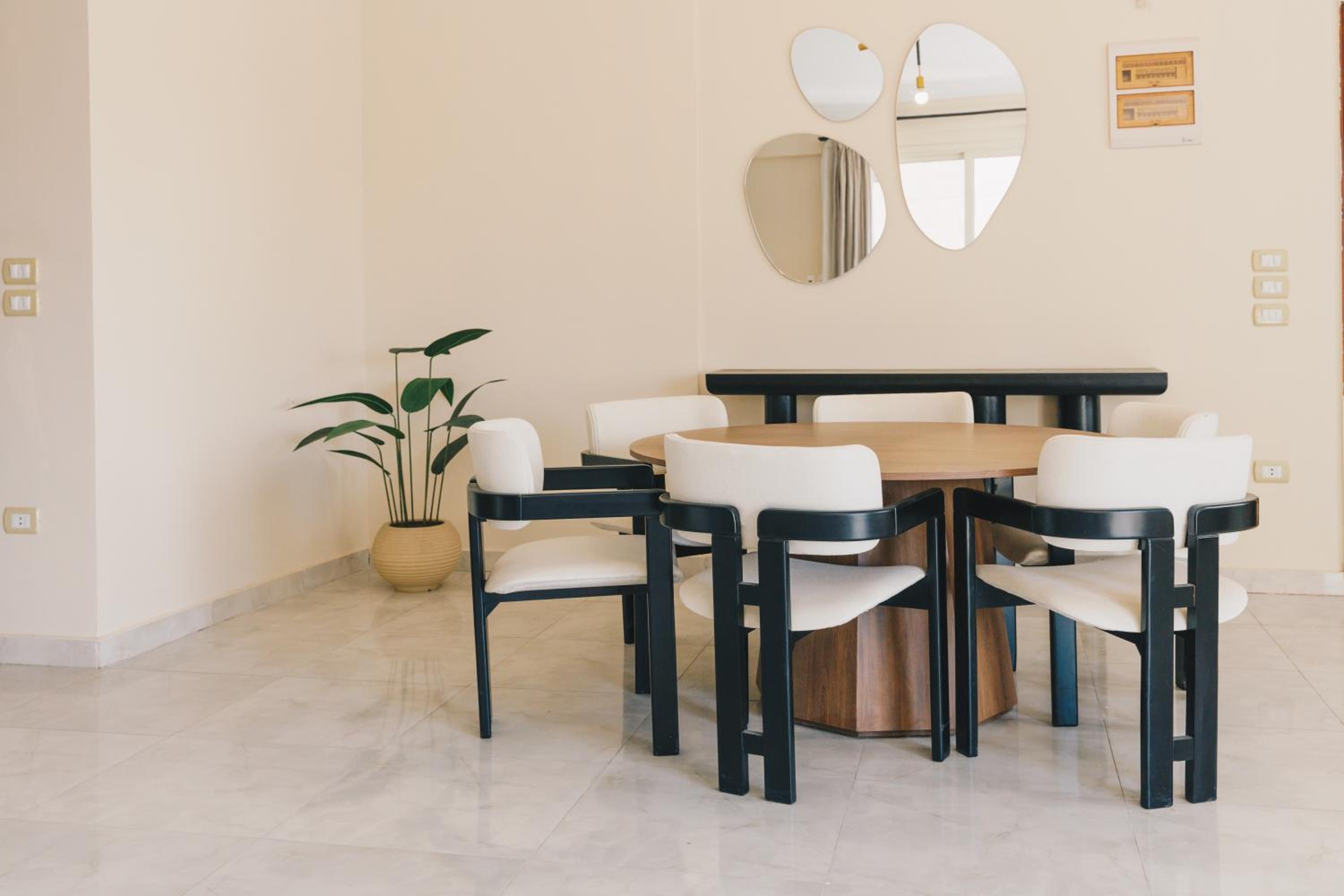 VIDA by Elegant Hospitality - near malls