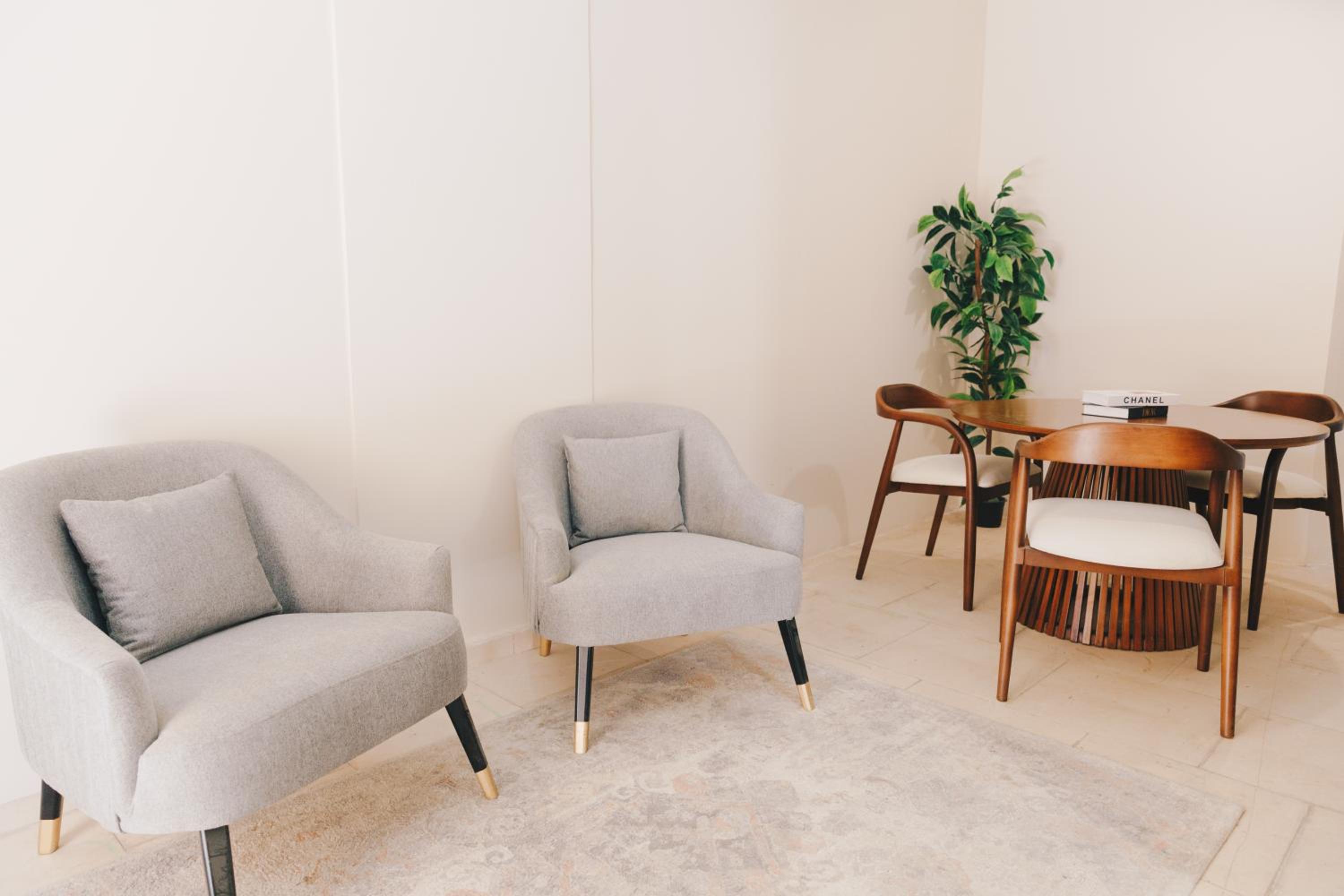 VIDA by Elegant Hospitality - near malls