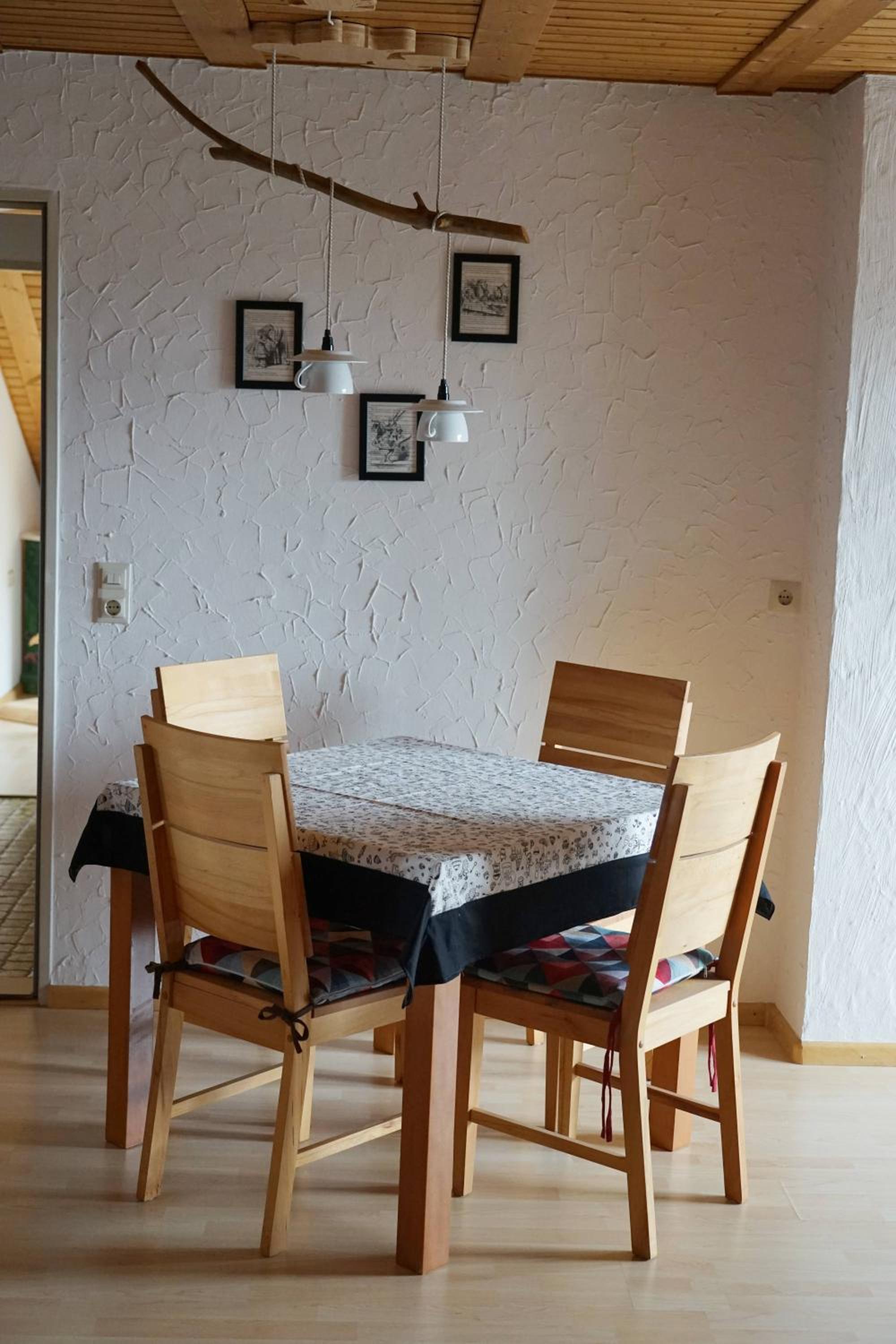 Märchenhafte Ferienwohnung mit Balkon - zwischen Schweiz und Südschwarzwald