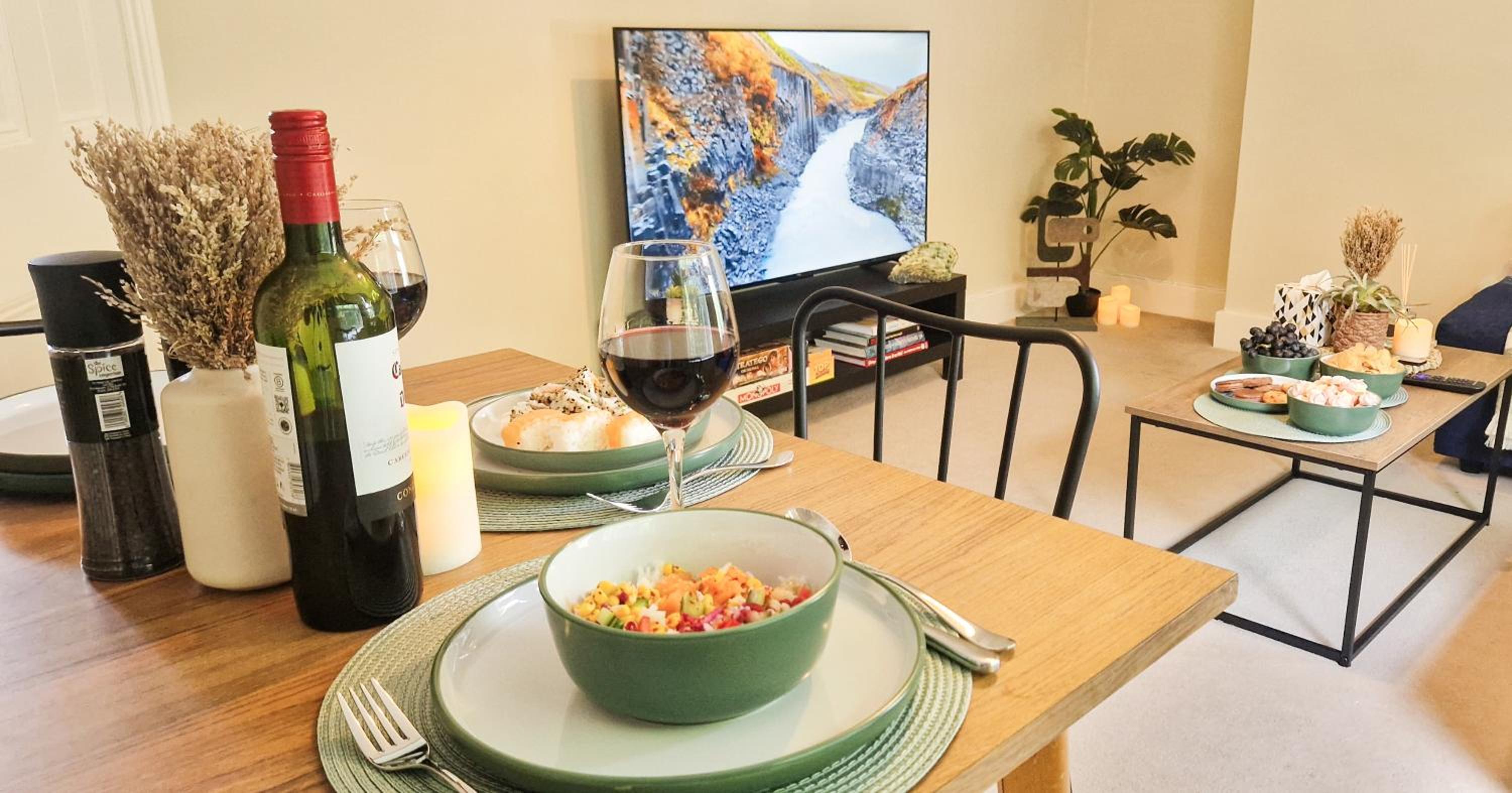 Modern 1-Bed flat,10 min to Hammersmith Tube, with Free Wi-Fi & Netflix