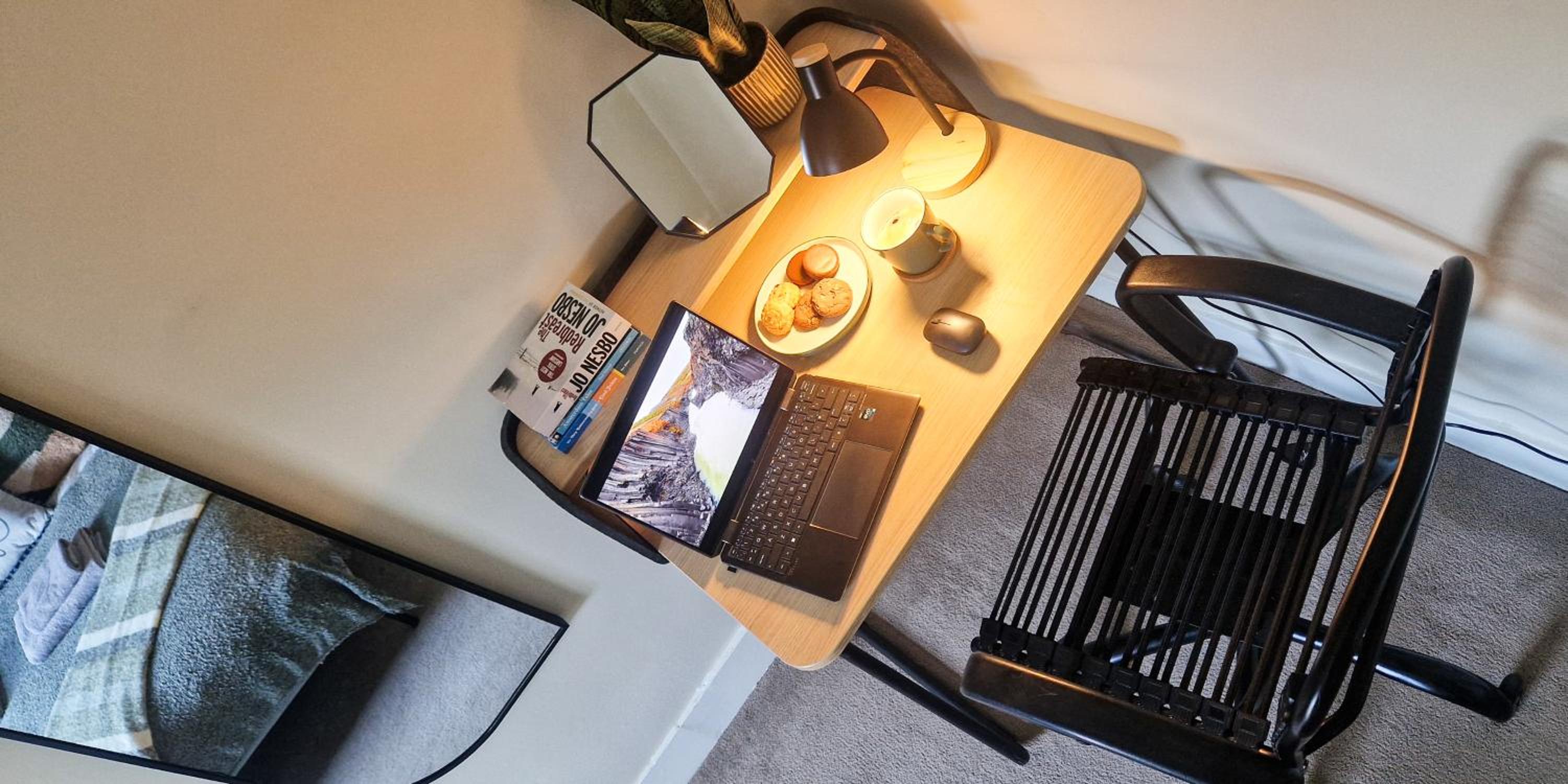Modern 1-Bed flat,10 min to Hammersmith Tube, with Free Wi-Fi & Netflix