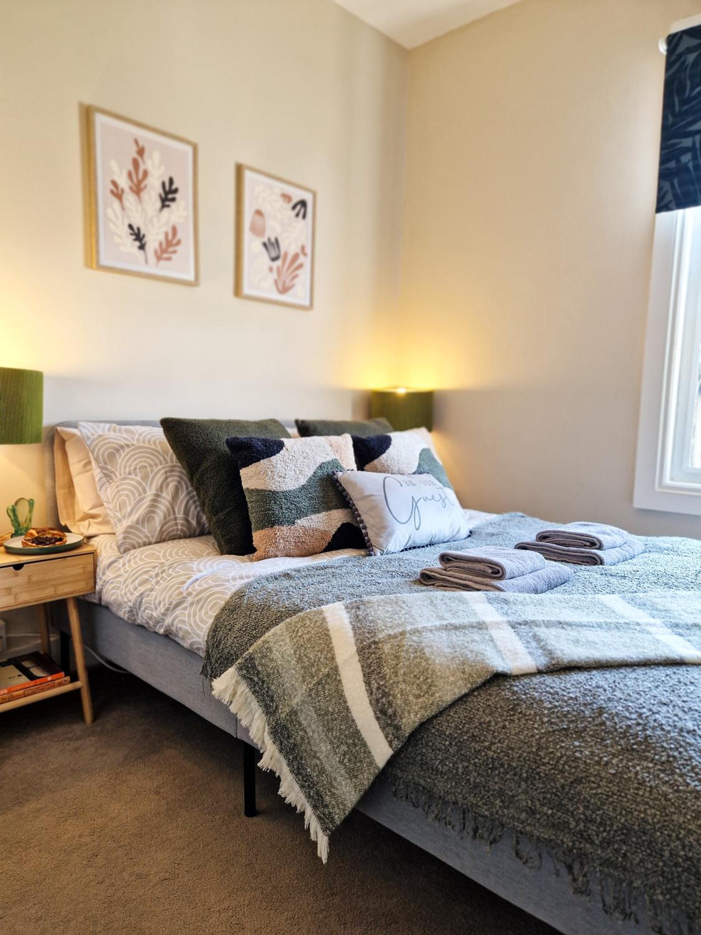 Modern 1-Bed flat,10 min to Hammersmith Tube, with Free Wi-Fi & Netflix