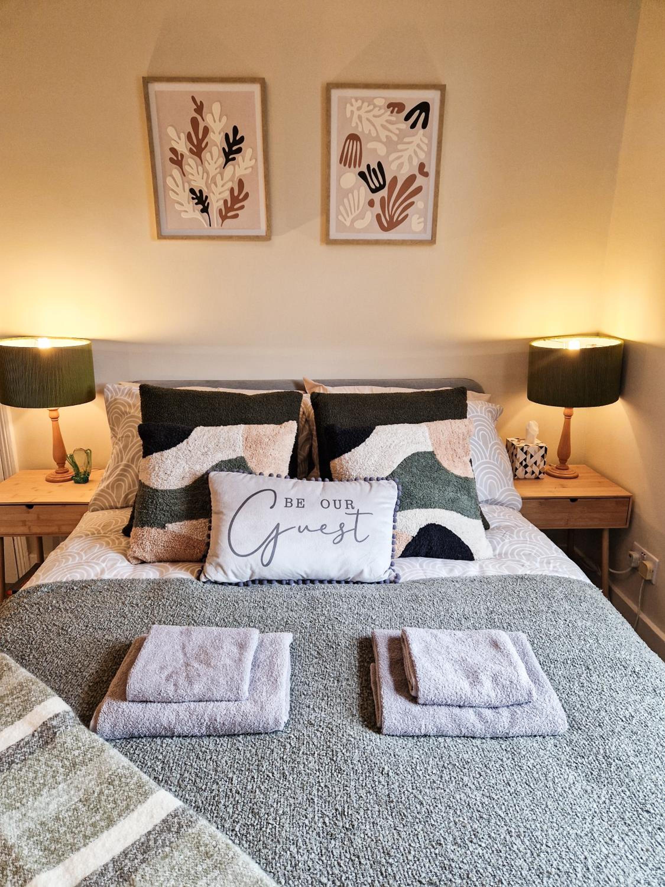 Modern 1-Bed flat,10 min to Hammersmith Tube, with Free Wi-Fi & Netflix