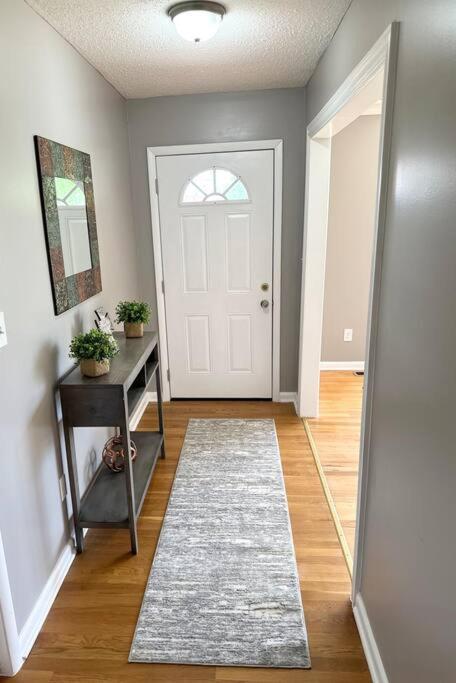 University Cozy Escape view 4