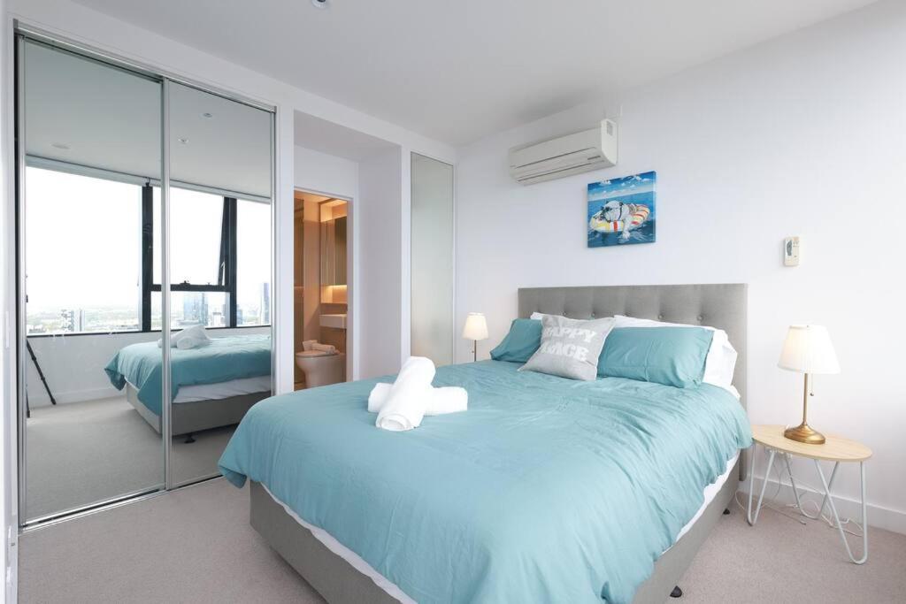 10D Stunning ocean and Yara river view 2Bedroom Abnb Apt with Free Parking