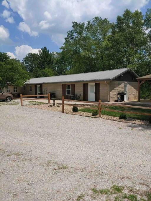 Captain Bill's Guest House and heated swimming pool